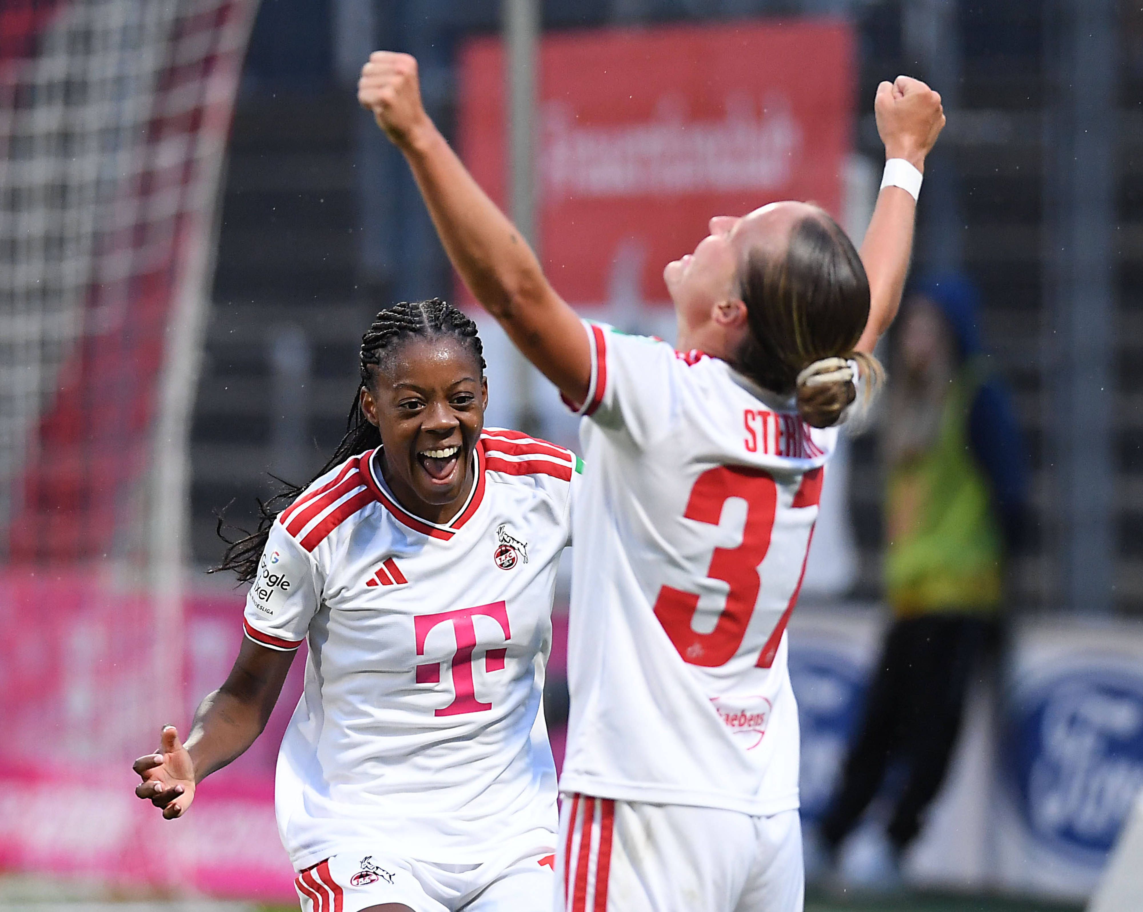 Torjubel in der Frauen-Bundesliga beim 1. FC Köln.