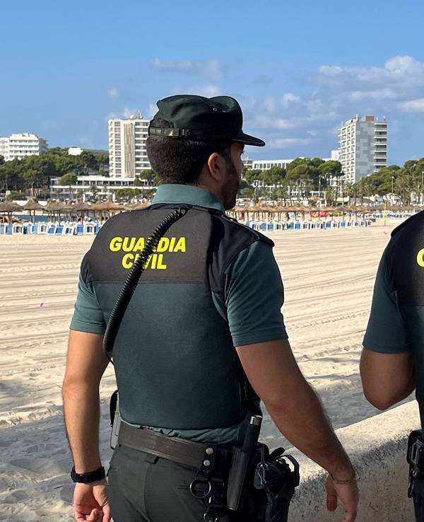 Beamte der Polizeieinheit Guardia Civil