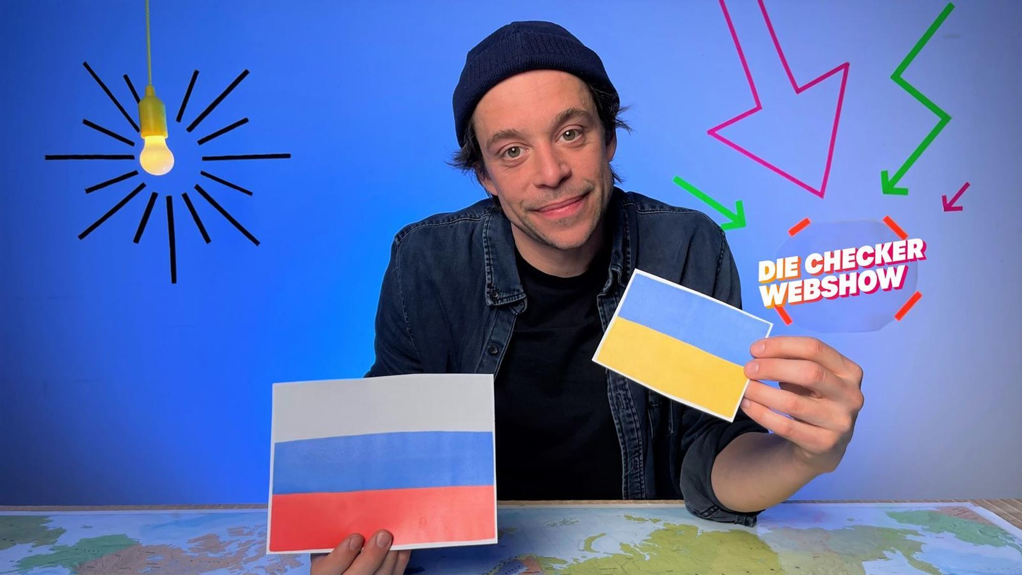 In dem „Checker Tobi“-Ablegerformat „Die Checker-Webshow“ widmet sich Tobi Krell auch immer wieder schwierigen Themen und arbeitet sie kindgerecht auf. 2022 etwa erklärte er dabei die Hintergründe von Putins Angriffskrieg auf die Ukraine. (Bild: BR/megaherz gmbh/Hans-Florian Hopfner)