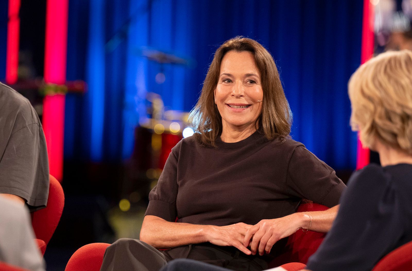 Anne Will hat im „Kölner Treff“ über ihre Liebe zu Köln gesprochen. (Bild: WDR/Melanie Grande)