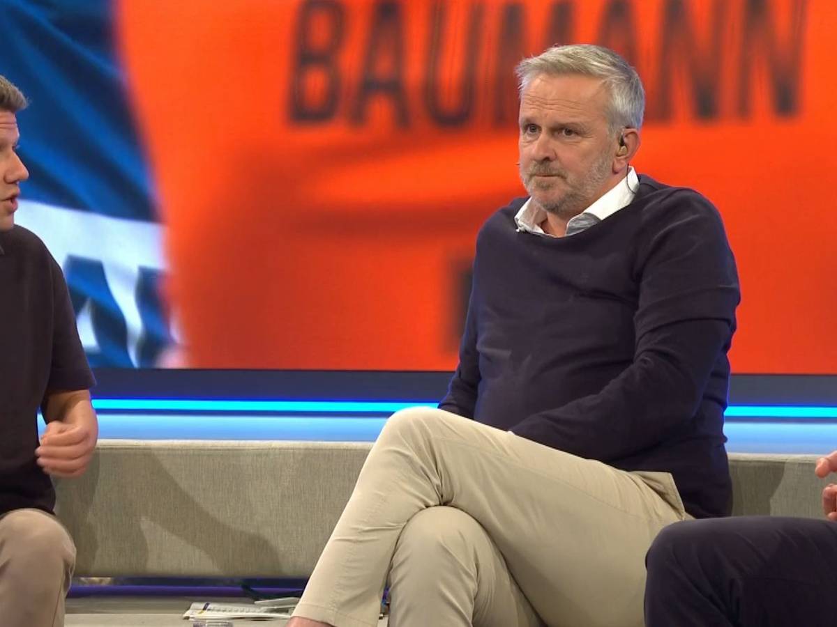 Die Sky-Experten Patrick Ittrich und Dietmar Hamann im Stadion.
