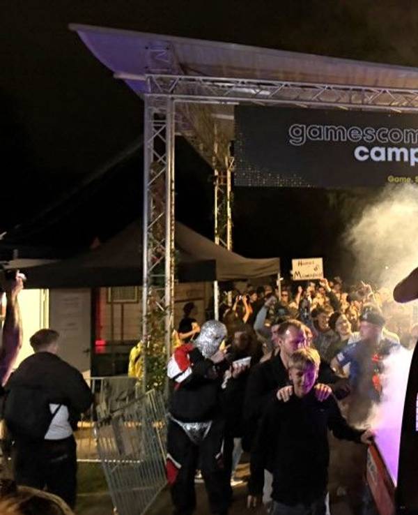 Das gamescomCamp im Kölner Jugendpark ist eine Alternative zu Hotels und Ferienwohnungen.