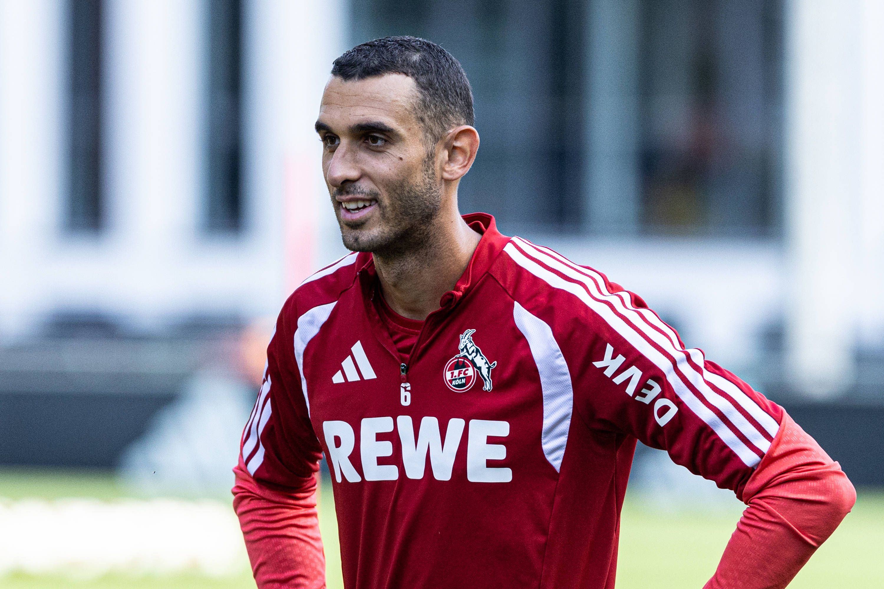 FC-Profi Ellyes Skhiri beim Training des 1. FC Köln