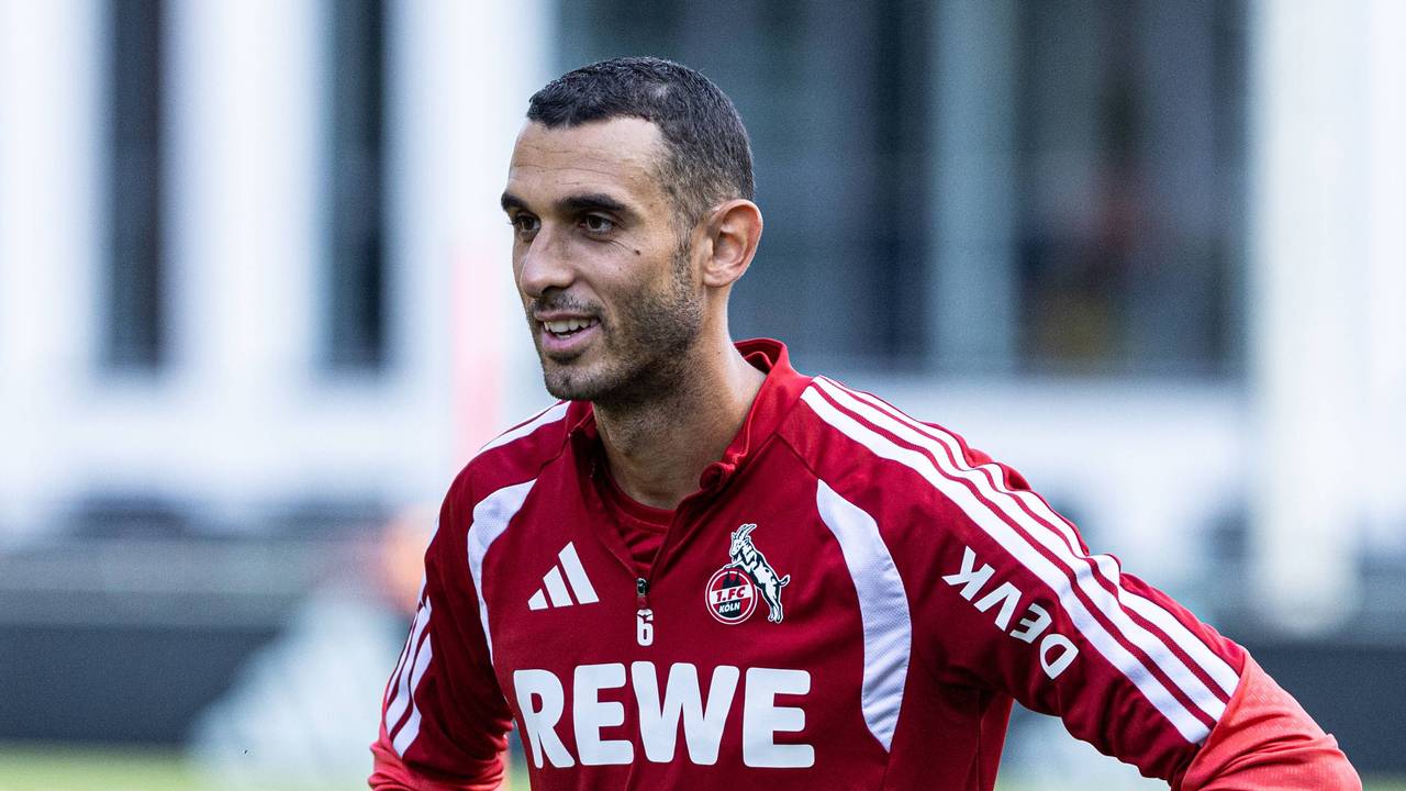 FC-Profi Ellyes Skhiri beim Training des 1. FC Köln