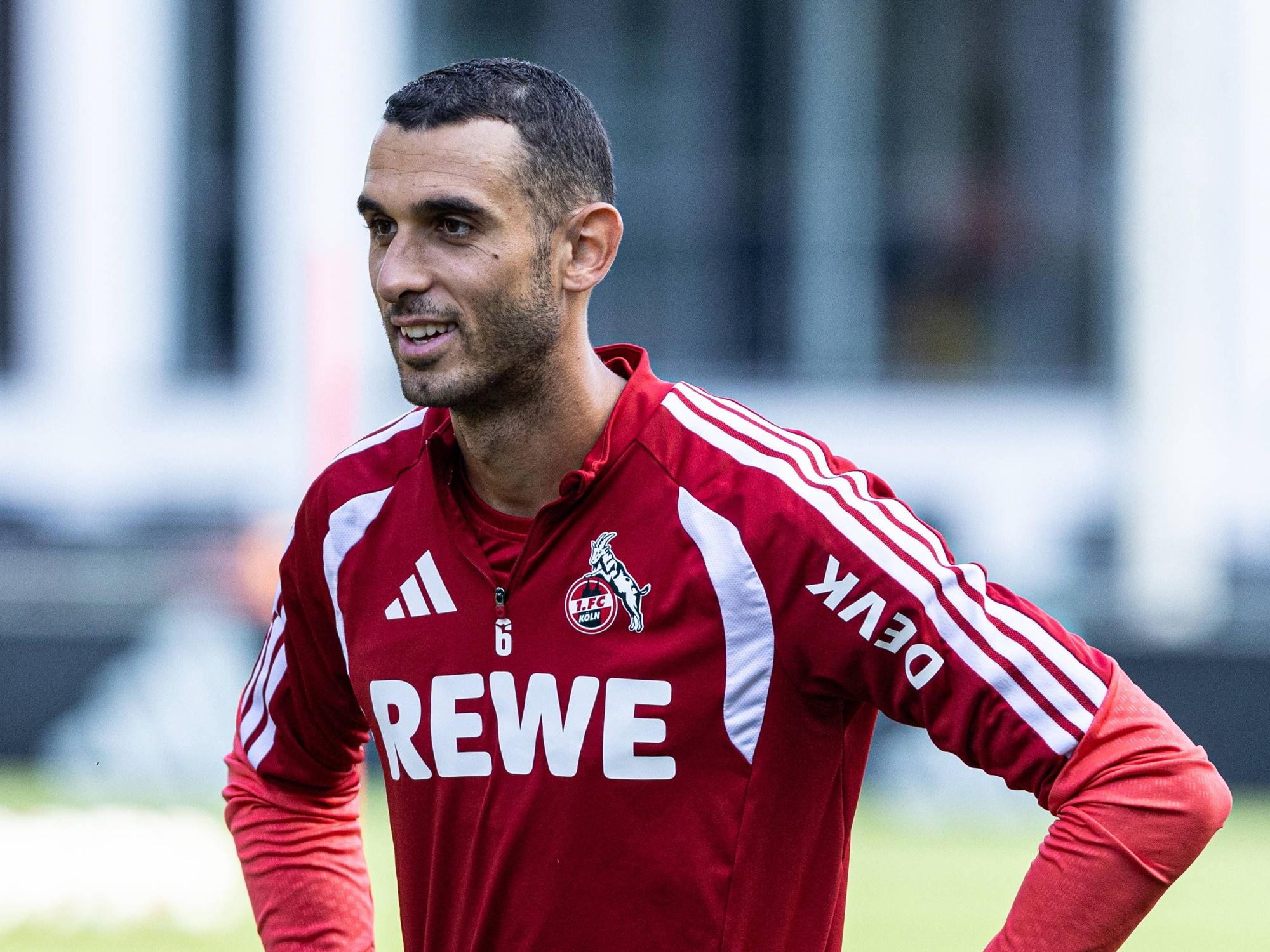 FC-Profi Ellyes Skhiri beim Training des 1. FC Köln