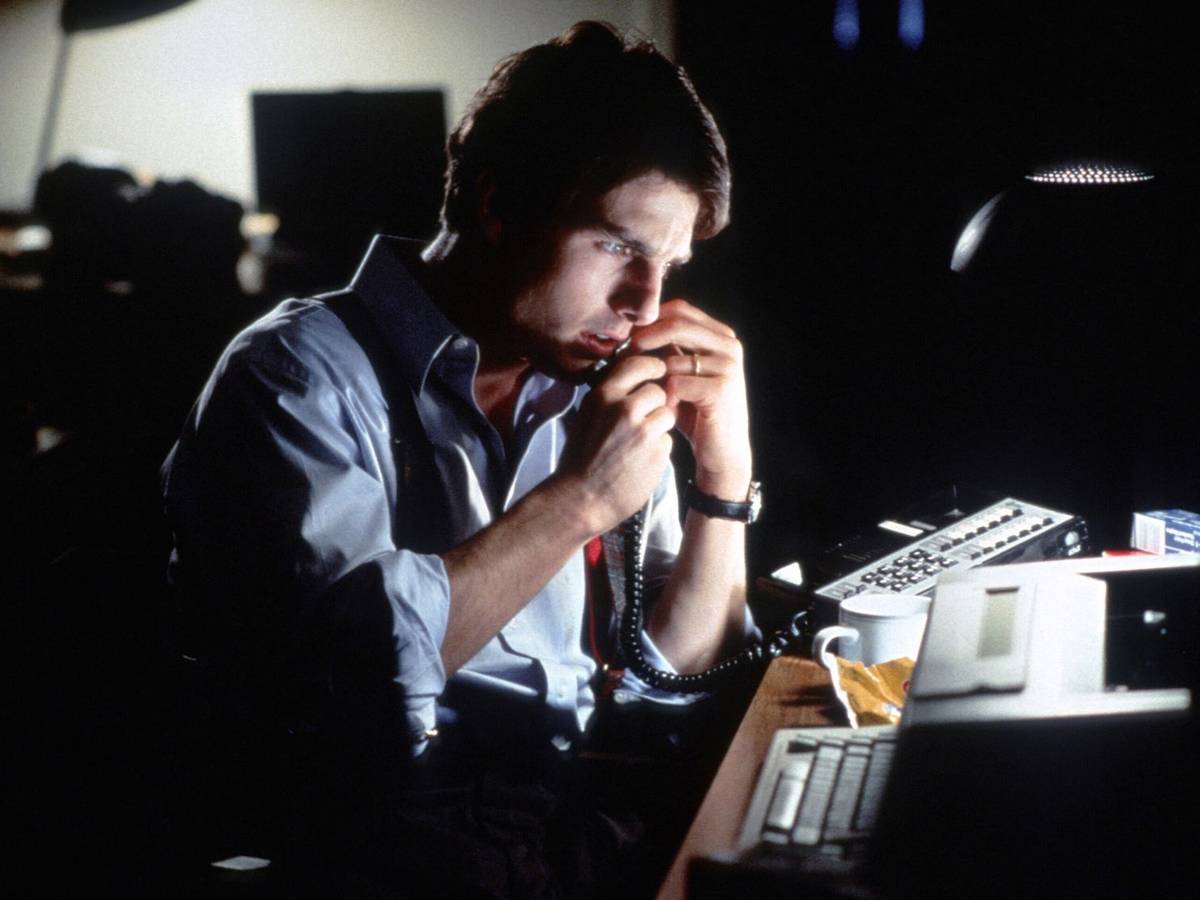 Mitch McDerre erfährt, dass sein Arbeitgeber, eine Anwalts-Sozietät, mit der Mafia unter einer Decke steckt: In „Die Firma“ briliert Hollywood-Superstar Tom Cruise (Bild) einmal mehr als Anwalt. (Bild: ARTE / ARTE F / Paramount Pictures)