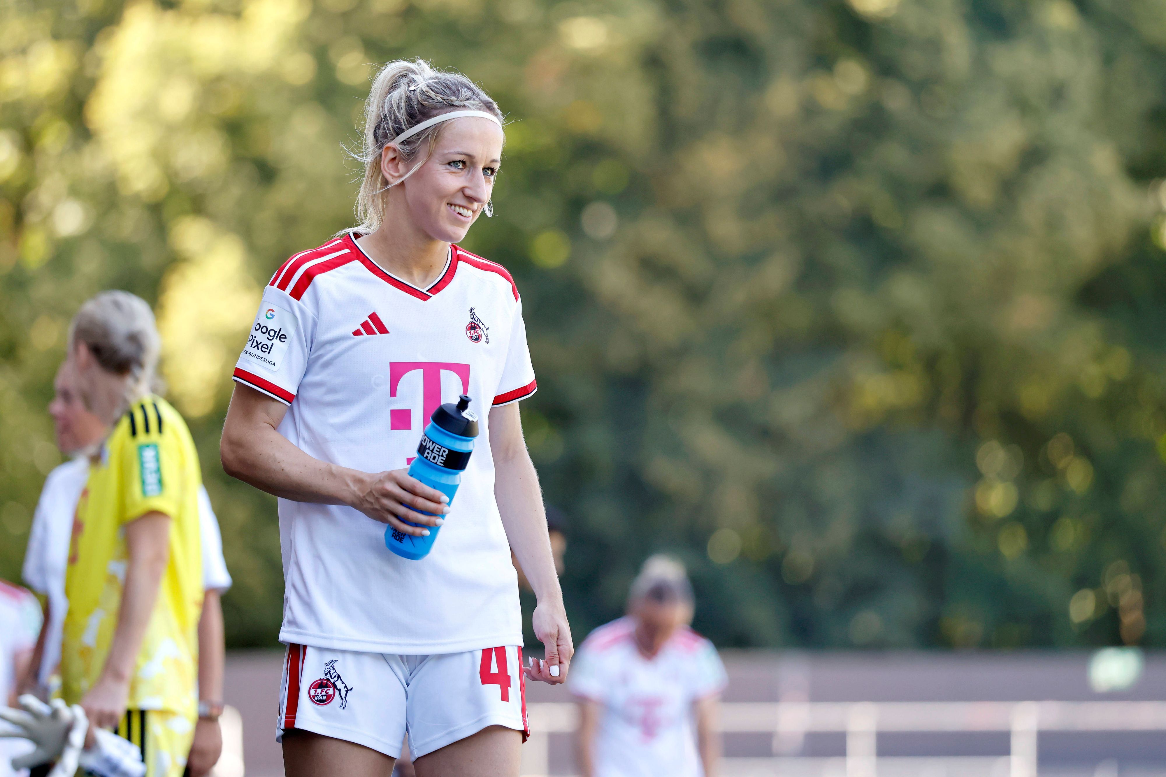 Fußballspielerin Kathrin Hendrich vom 1. FC Köln