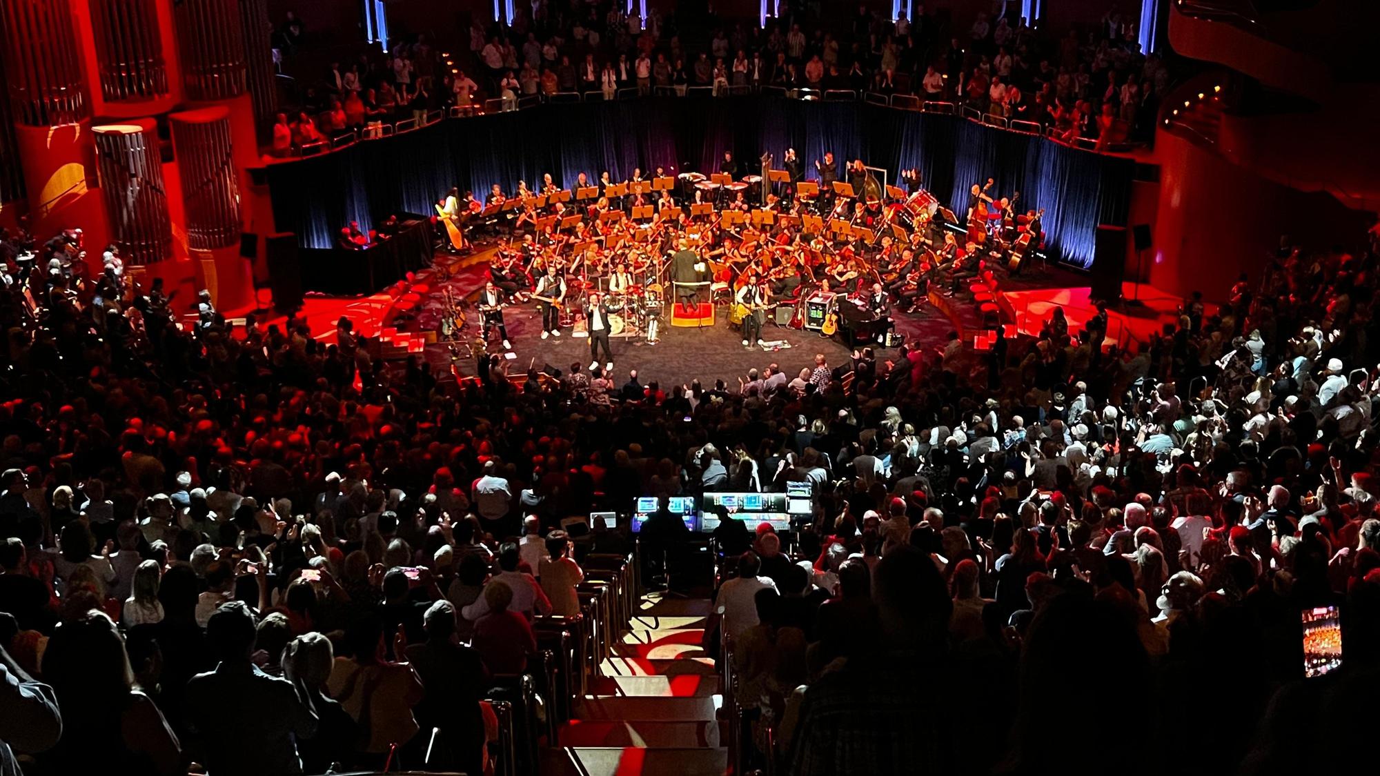 Blick in die Philharmonie beim Höhner-Konzert.