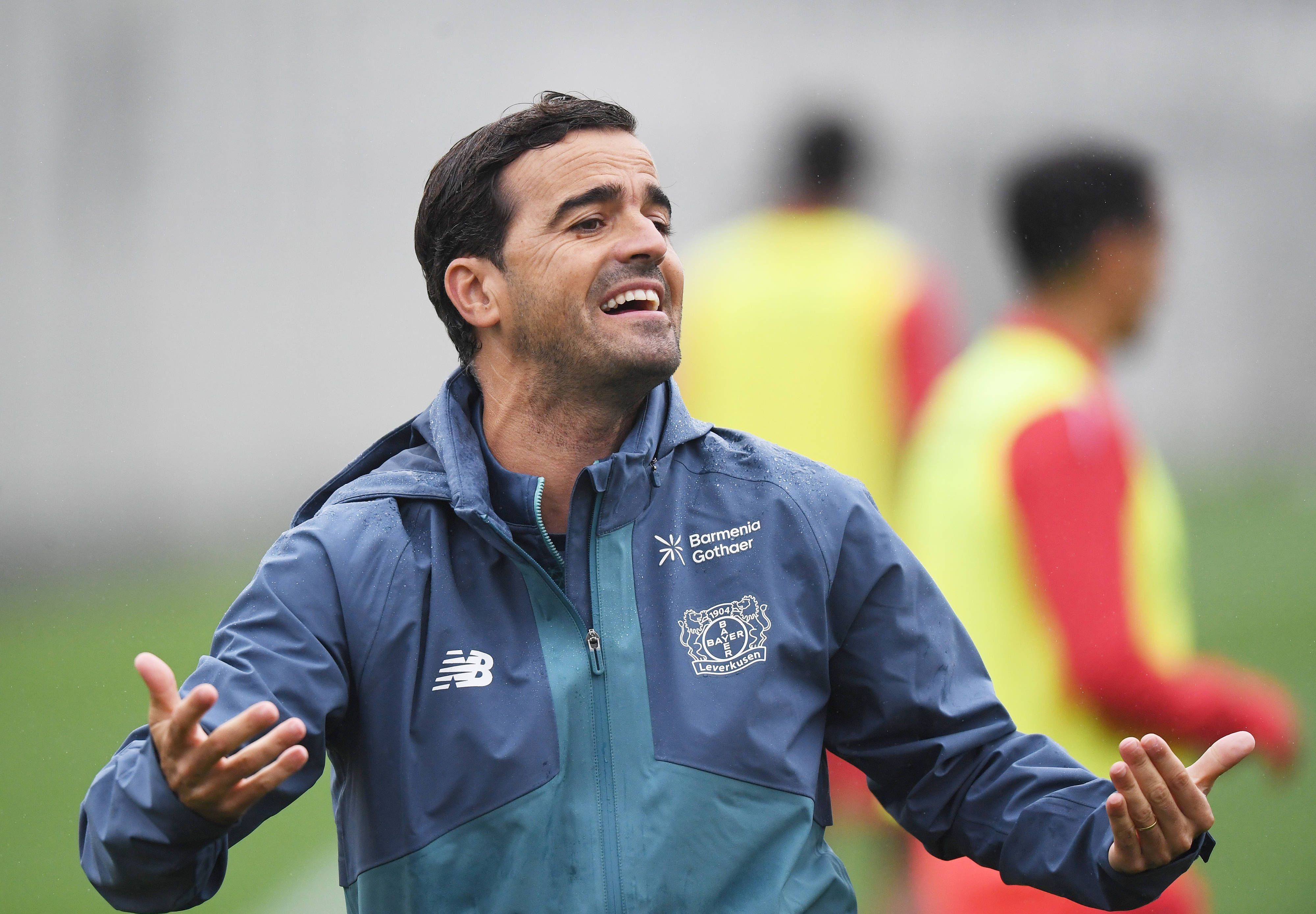 Bayer-Trainer Carles Martinez Novell