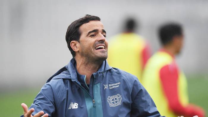 Bayer-Trainer Carles Martinez Novell