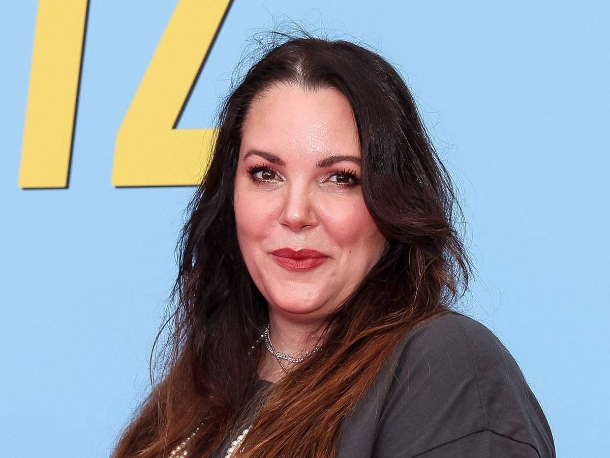 Paula Lambert hat im Podcast „Gestatten, von Sinnen“ über ihre Kindheit gesprochen und verraten, warum sie den Kontakt zu ihrer Mutter vor 18 Jahren abgebrochen hat. (Bild: 2024 Getty Images/Gerald Matzka)