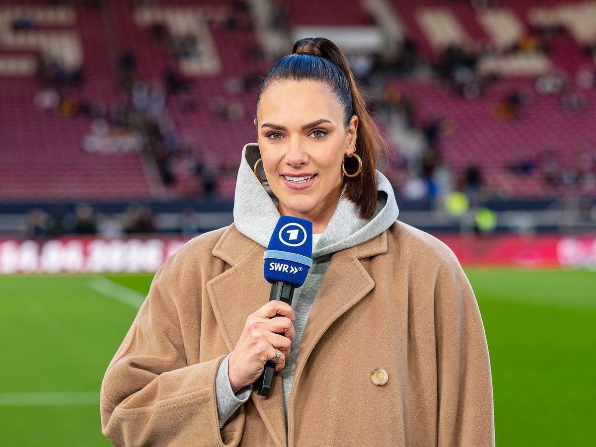 Esther Sedlaczek hat bei „Kerners 11“ über Jamal Musiala gesprochen. (Bild: SWR / Patricia Neligan)