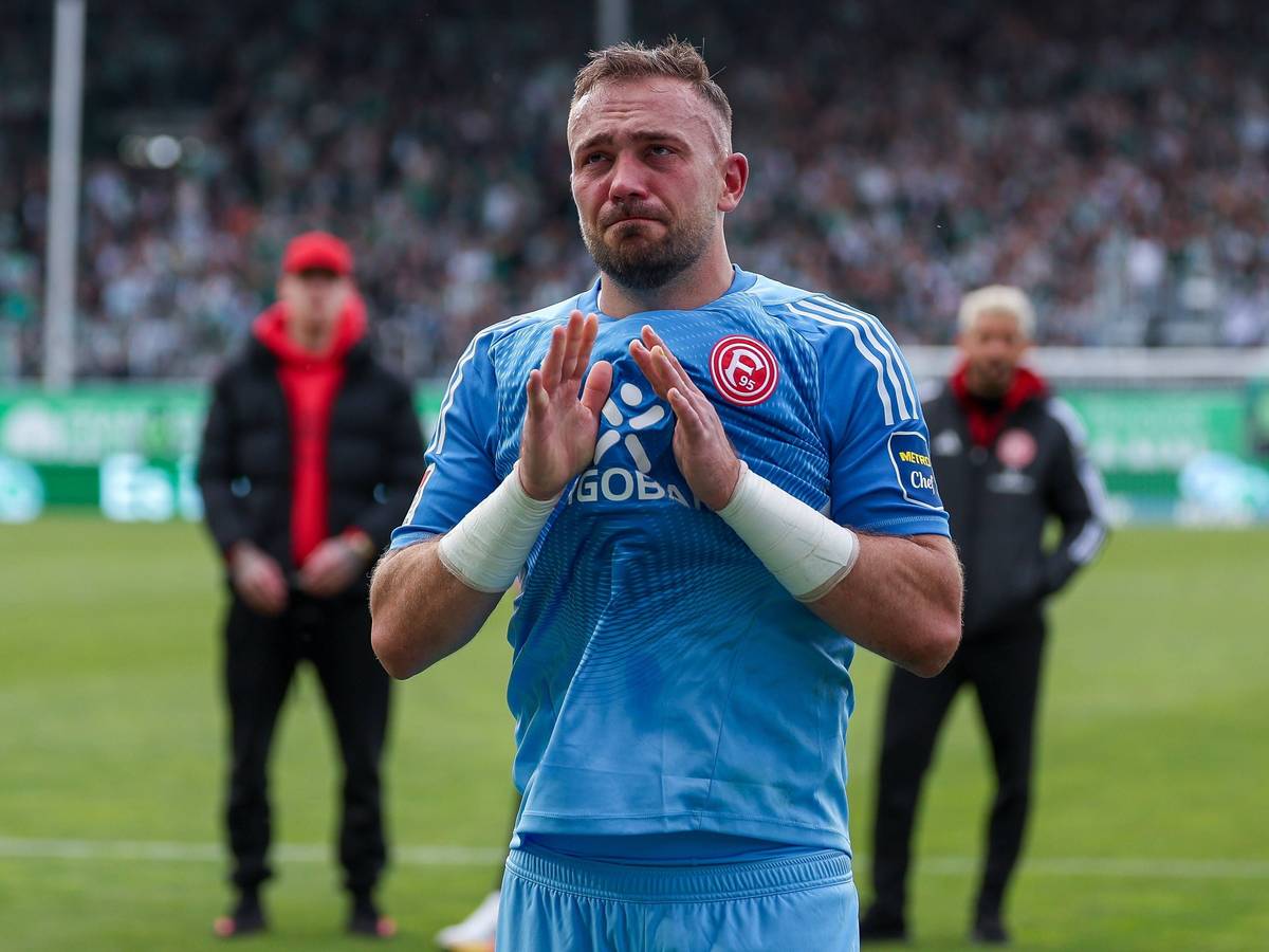 Tränen bei Florian Kastenmeier nach dem Abstieg von Fortuna Düsseldorf.