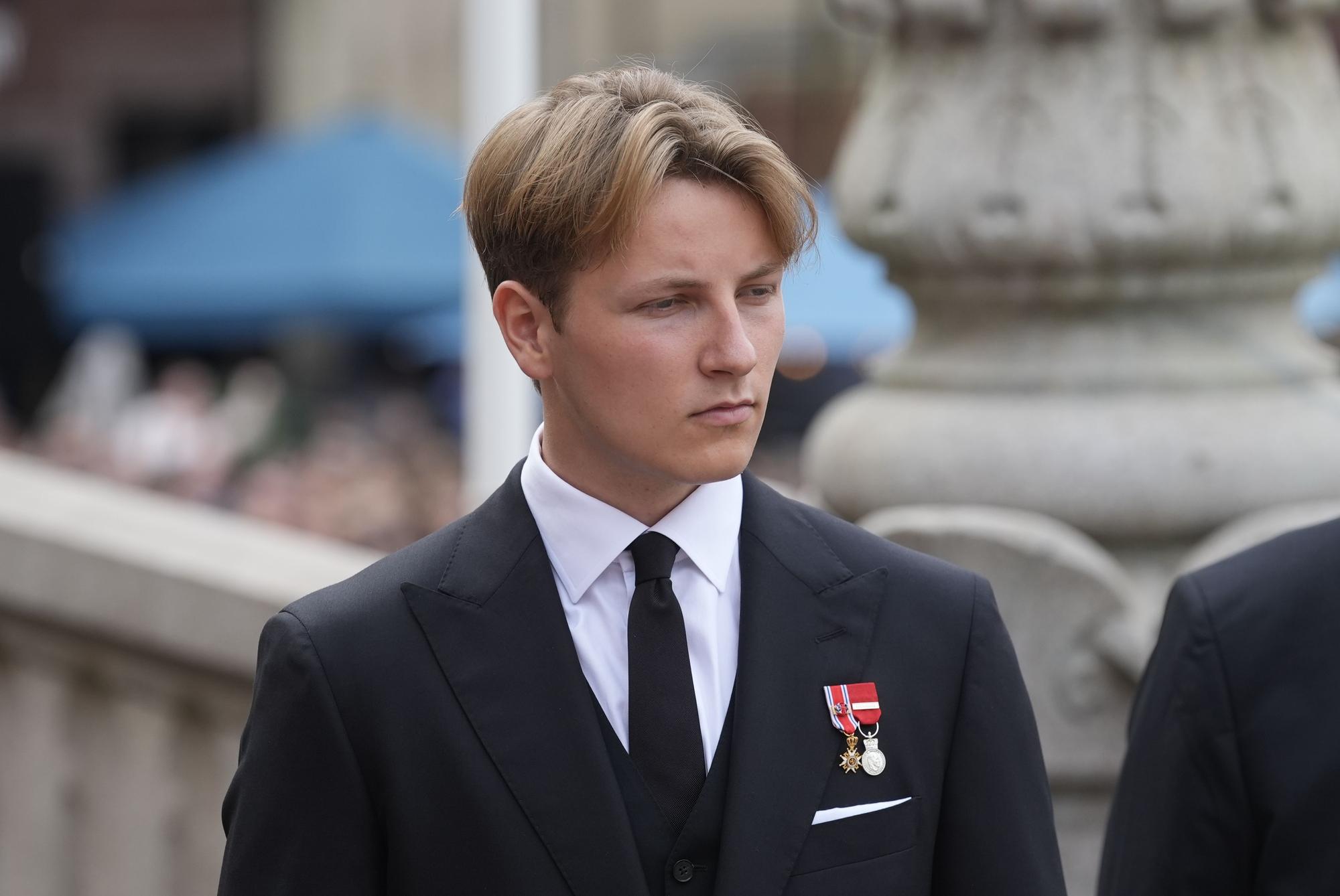 Sverre Magnus, Prinz von Norwegen, trifft im Storting ein, wo König Haakon VIII. gemäß der Verfassung seinen Eid ablegen wird.
