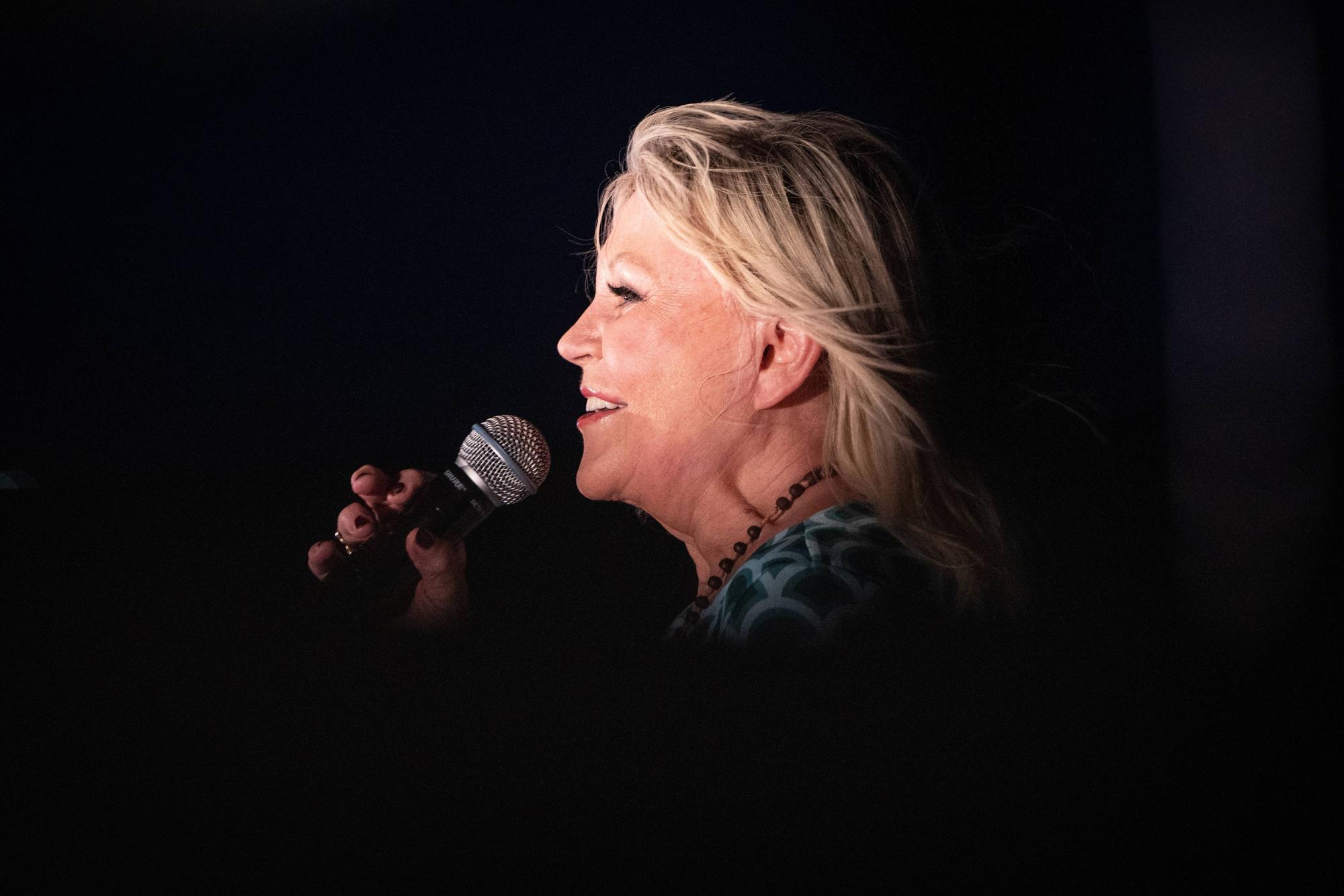 Gaby Baginsky eine echte Größe im Schlagergeschäft und steht seit Anfang der 1970er-Jahre auf der Bühne.