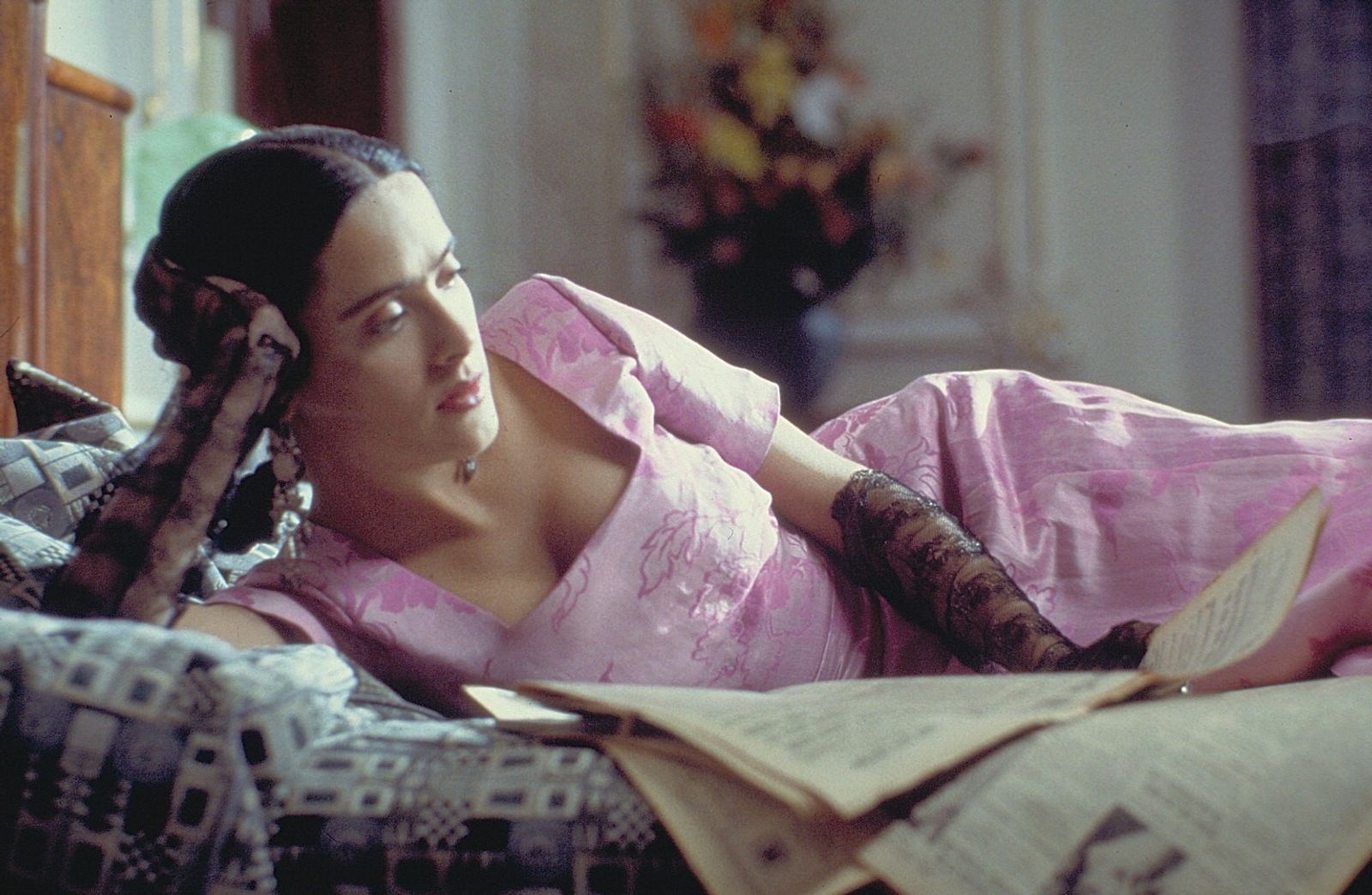 Eine der meistgeschätzten Persönlichkeiten Mexikos: 2002 spielte Salma Hayek die Hauptrolle im Biopic „Frida“ über die Malerin Frida Kahlo. (Bild: Buena Vista International)