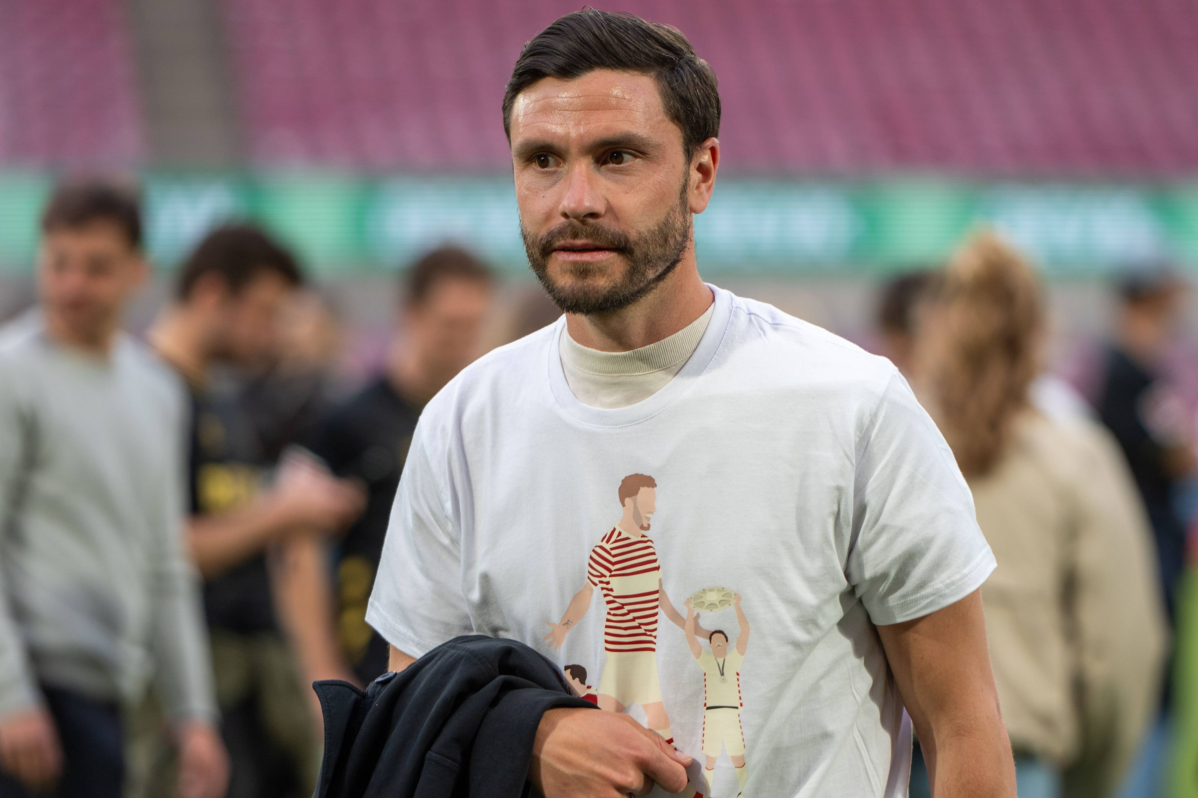 Nach einem Spiel des 1. FC Köln im Stadion-Innenraum: Jonas Hector.