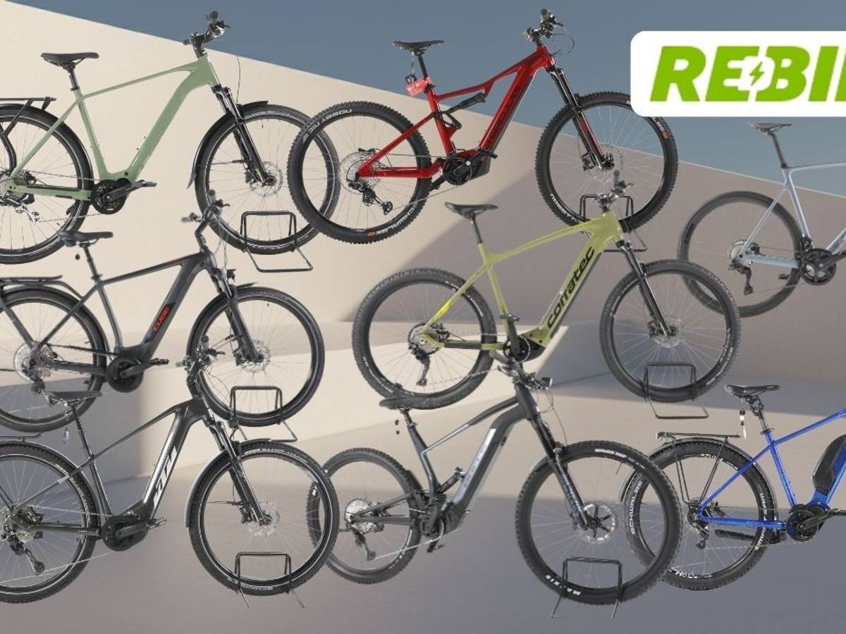 Collage mit mehreren E-Bikes in verschiedenen Farben und Bauformen vor einem geometrischen Hintergrund; oben rechts ist das Rebike-Logo zu sehen.