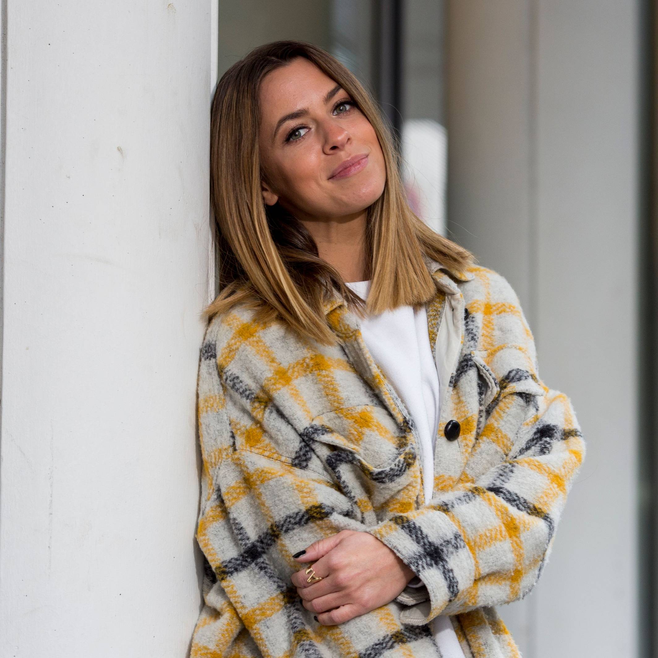 Vanessa Mai posiert.