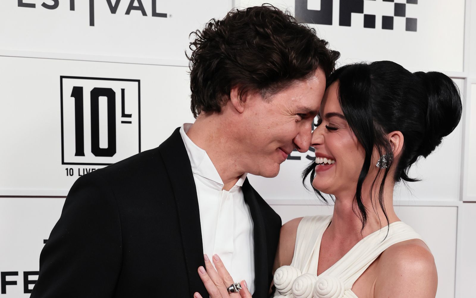 Sängerin Katy Perry hat in einem Interview über ihre Beziehung zu dem kanadischen Ex-Premierminister Justin Trudeau gesprochen. (Bild: 2026 Getty Images/Theo Wargo)