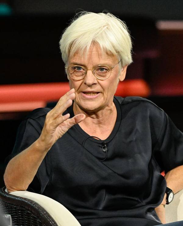 Journalistin Ulrike Herrmann machte die Union mitverantwortlich für den Höhenflug der AfD. (Bild: ZDF / Markus Hertrich)