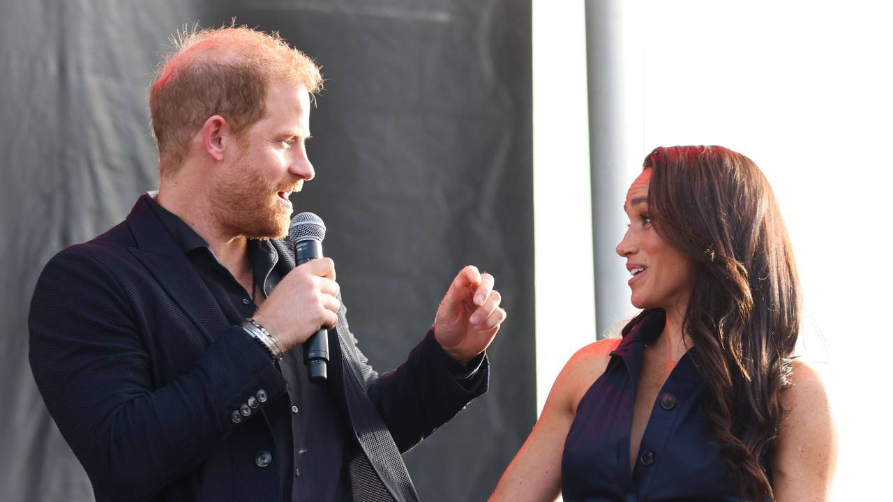 Meghan, Herzogin von Sussex, und ihr Mann, Prinz Harry, kehren nach Großbritannien zurück.