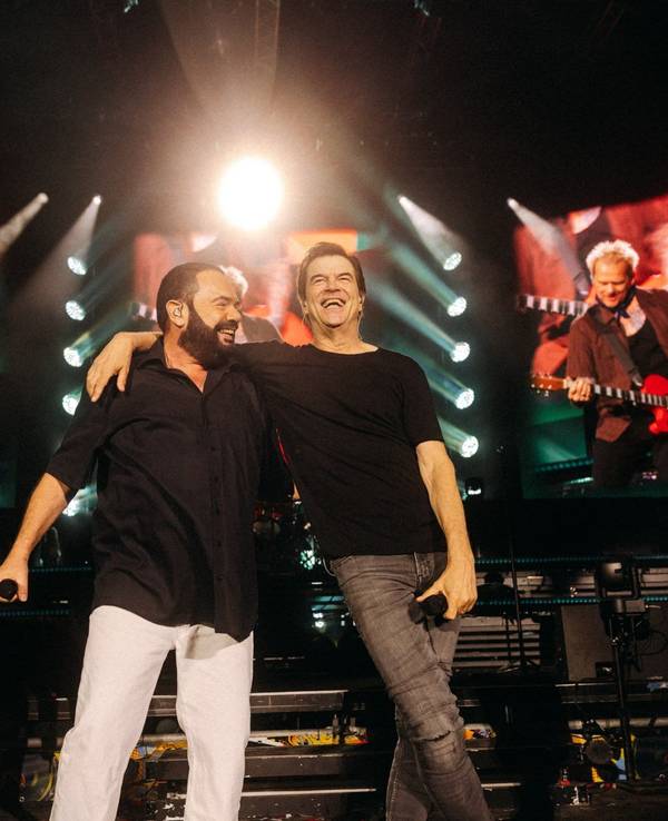 Marian Gold und Campino beim Auftritt auf der Bühne.