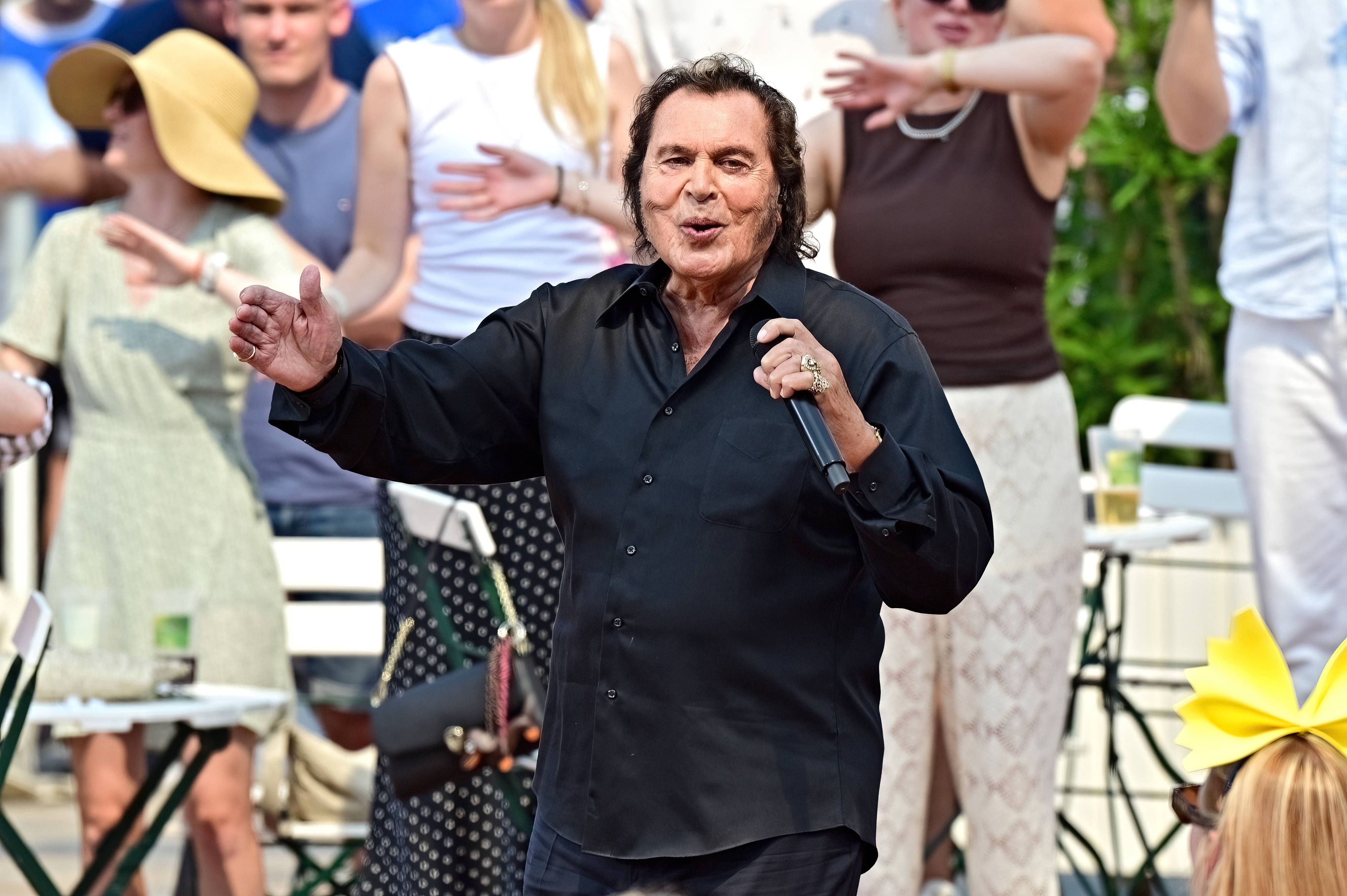 Engelbert Humperdinck tritt weiterhin auf, so zuletzt im August 2026 im ZDF-„Fernsehgarten“.