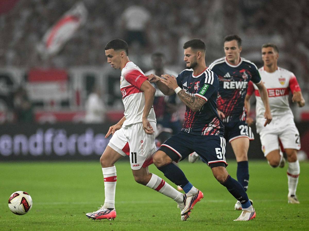 Spielszene beim Spiel VfB Stuttgart - 1. FC Köln.