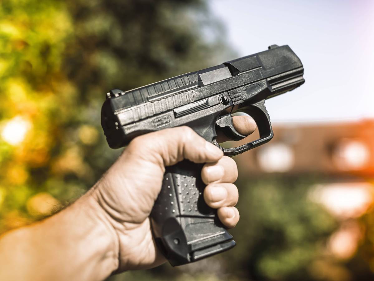 Mit einer Pistole hat ein 68-Jähriger seine Lebensgefährtin erschossen – auf deren Wunsch?