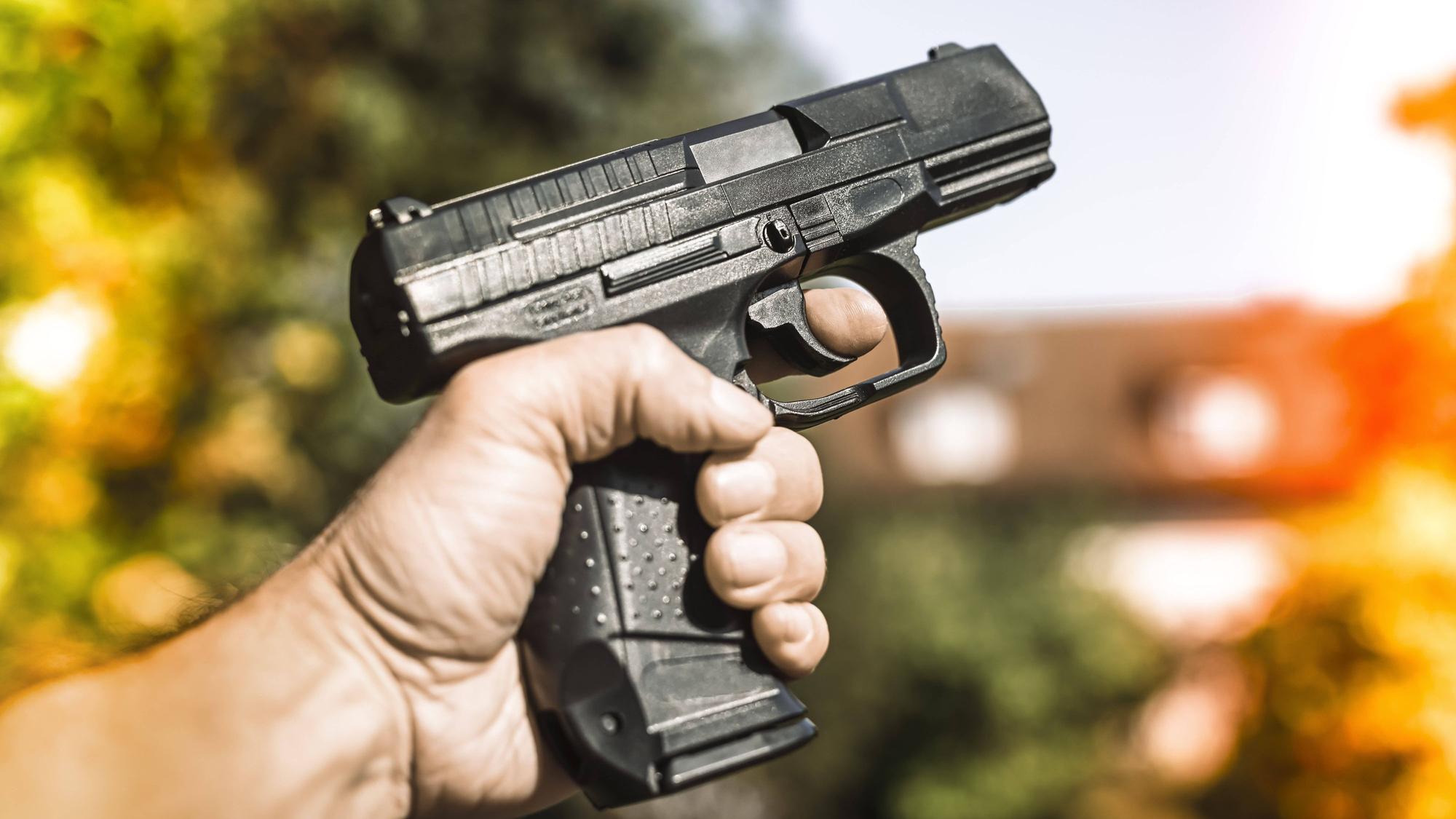 Mit einer Pistole hat ein 68-Jähriger seine Lebensgefährtin erschossen – auf deren Wunsch?