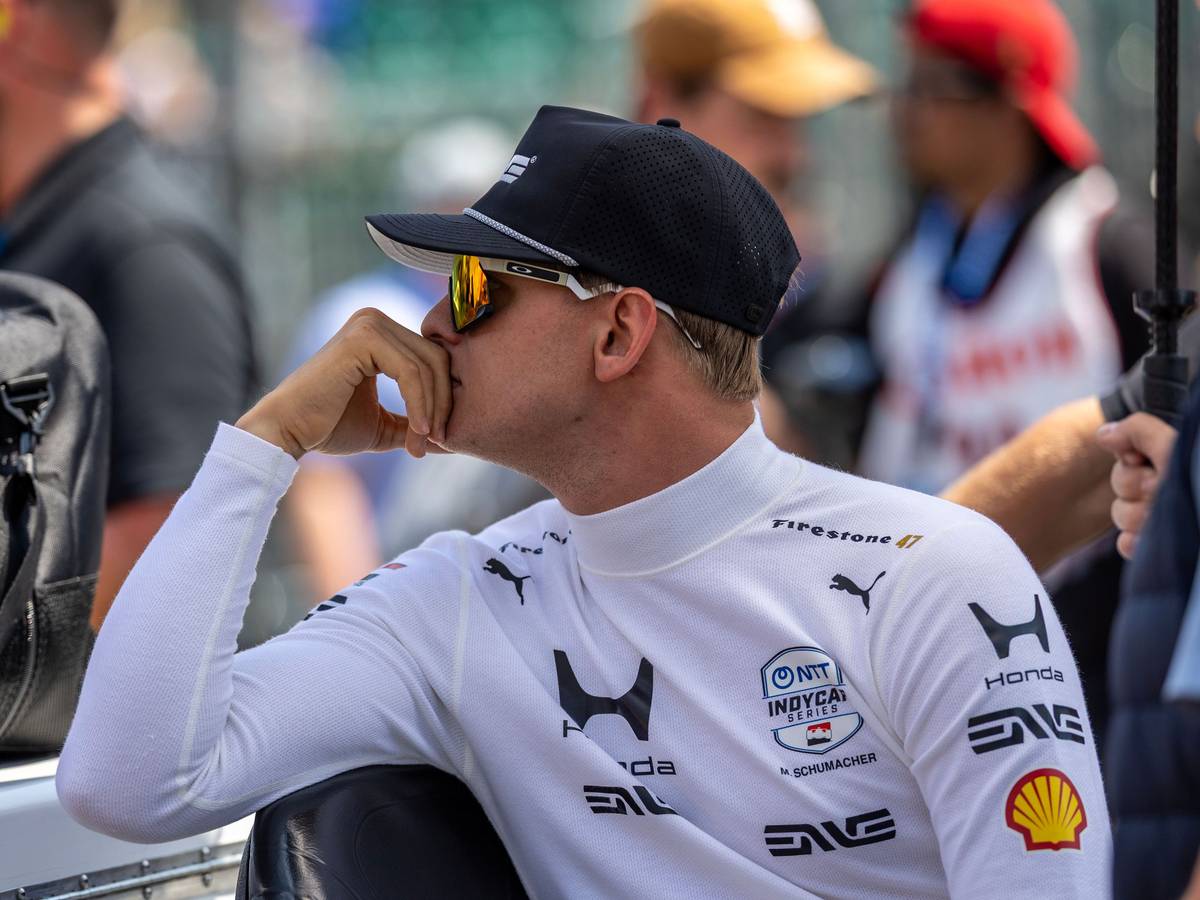 Bei einem Rennen im Fahrerlager: Mick Schumacher.