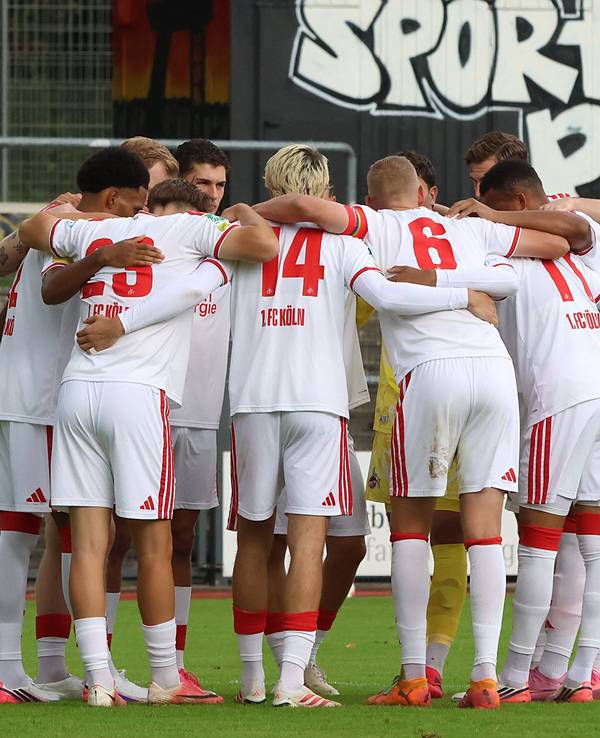 Spielerkreis bei der U21 des 1. FC Köln.
