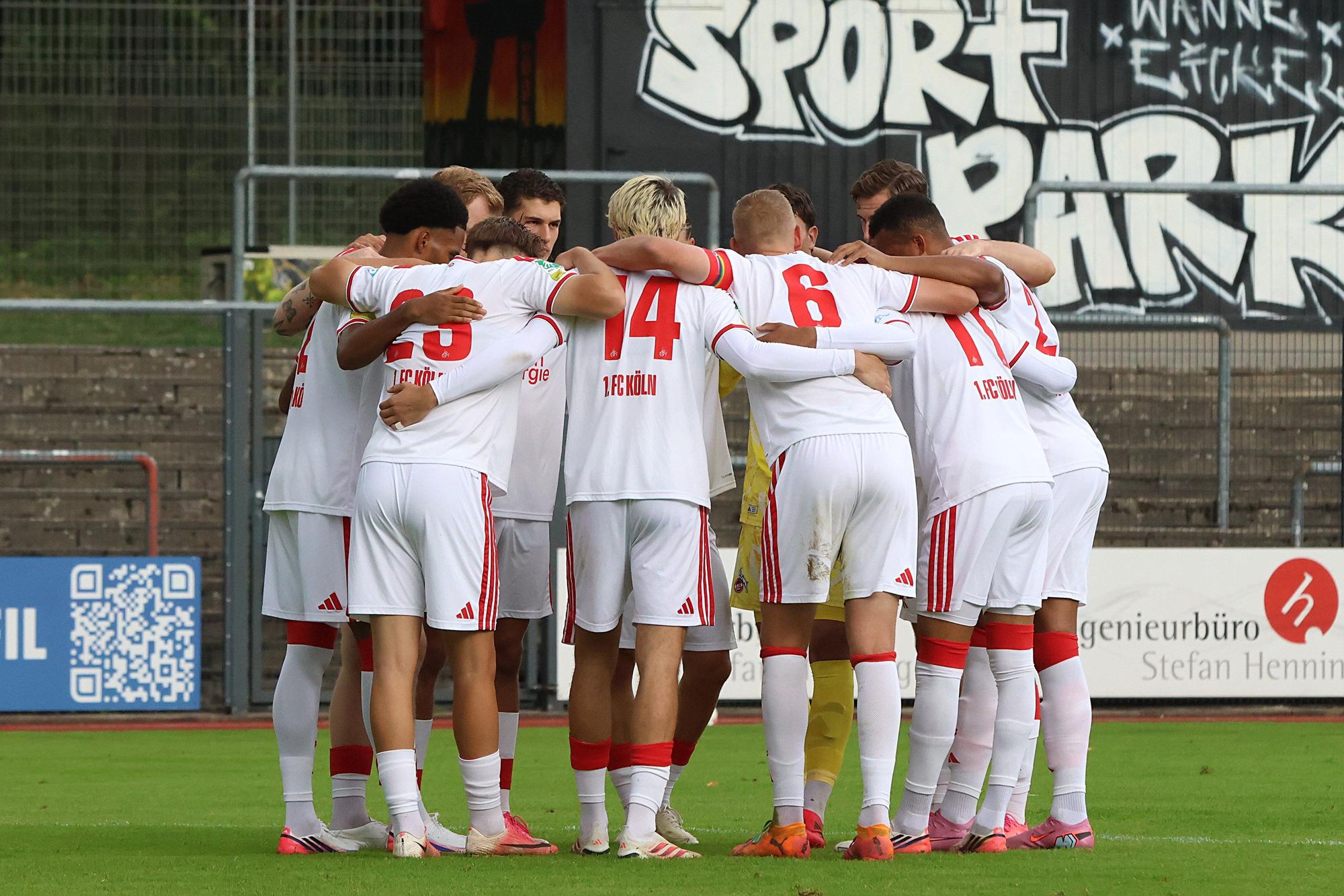 Spielerkreis bei der U21 des 1. FC Köln.