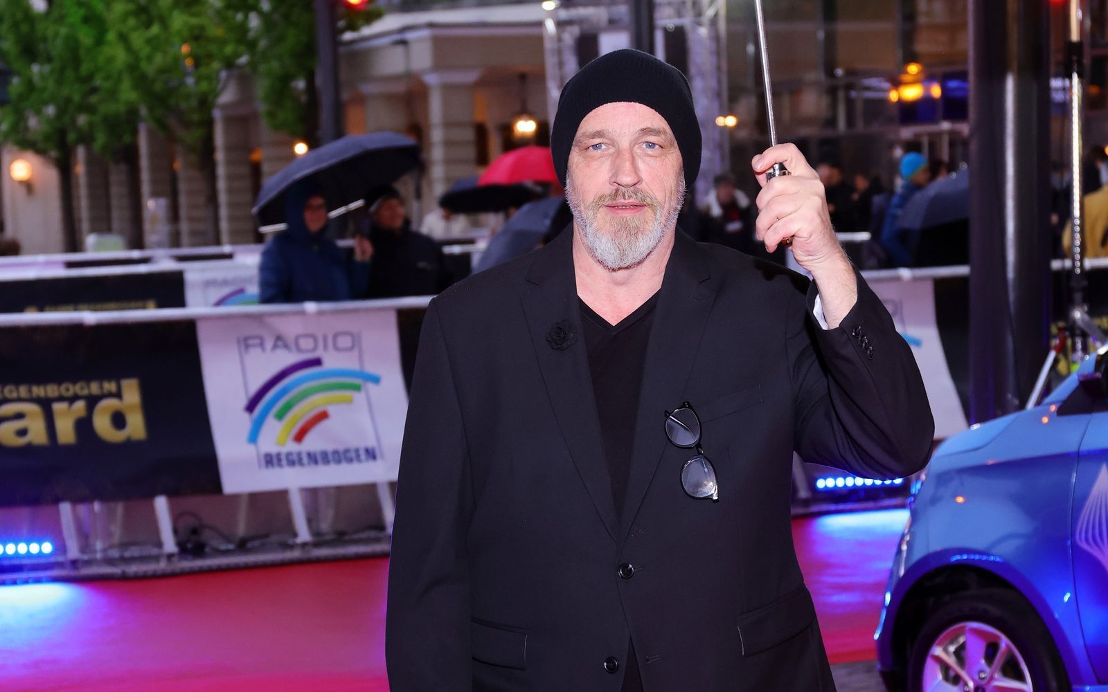 Autor und Komiker Torsten Sträter feiert am 4. September seinen 60. Geburtstag.  (Bild: 2024 Getty Images/Joshua Sammer)