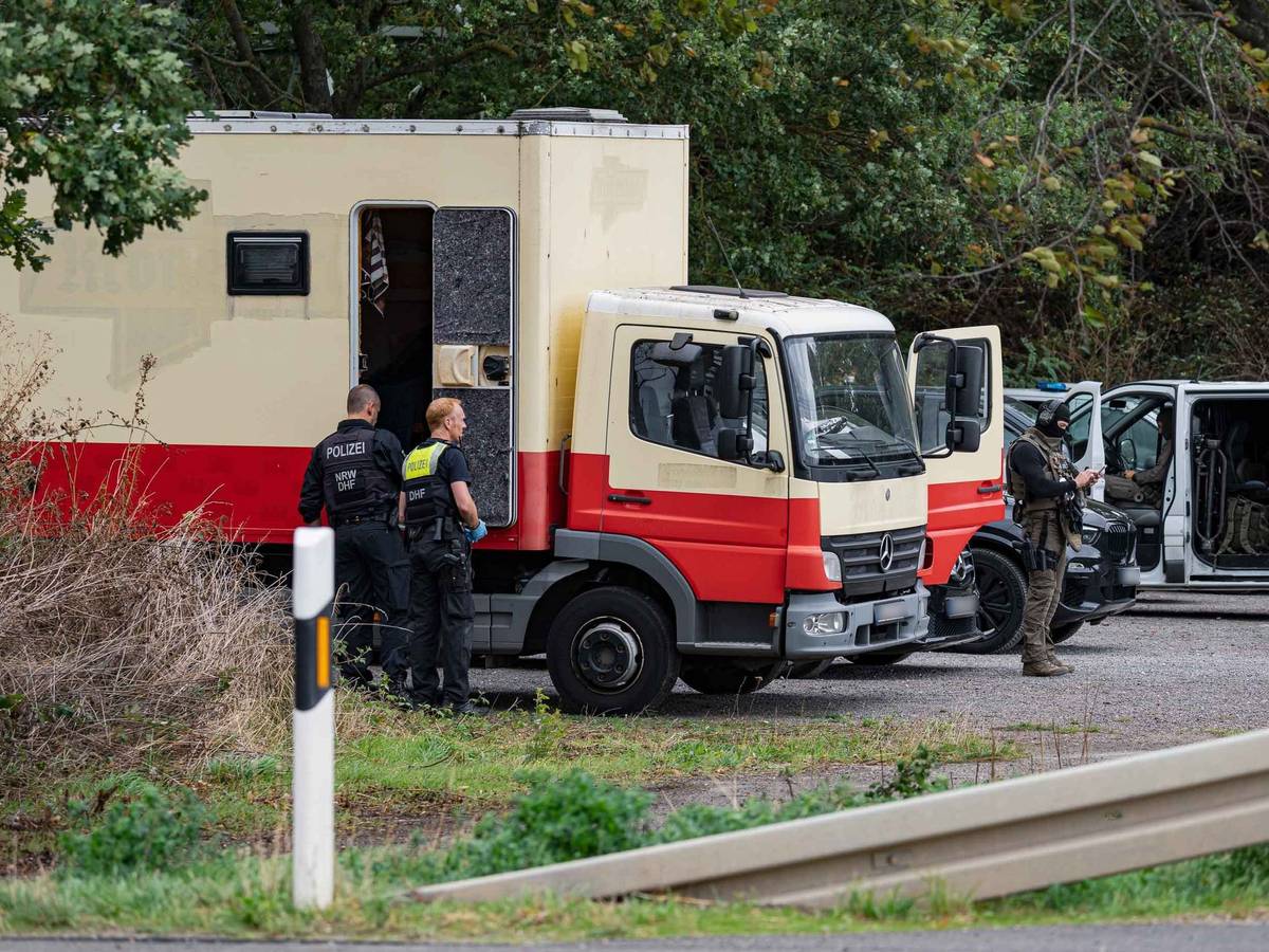 Polizei stürmt Fahrzeug von Sabotage-Verdächtigem