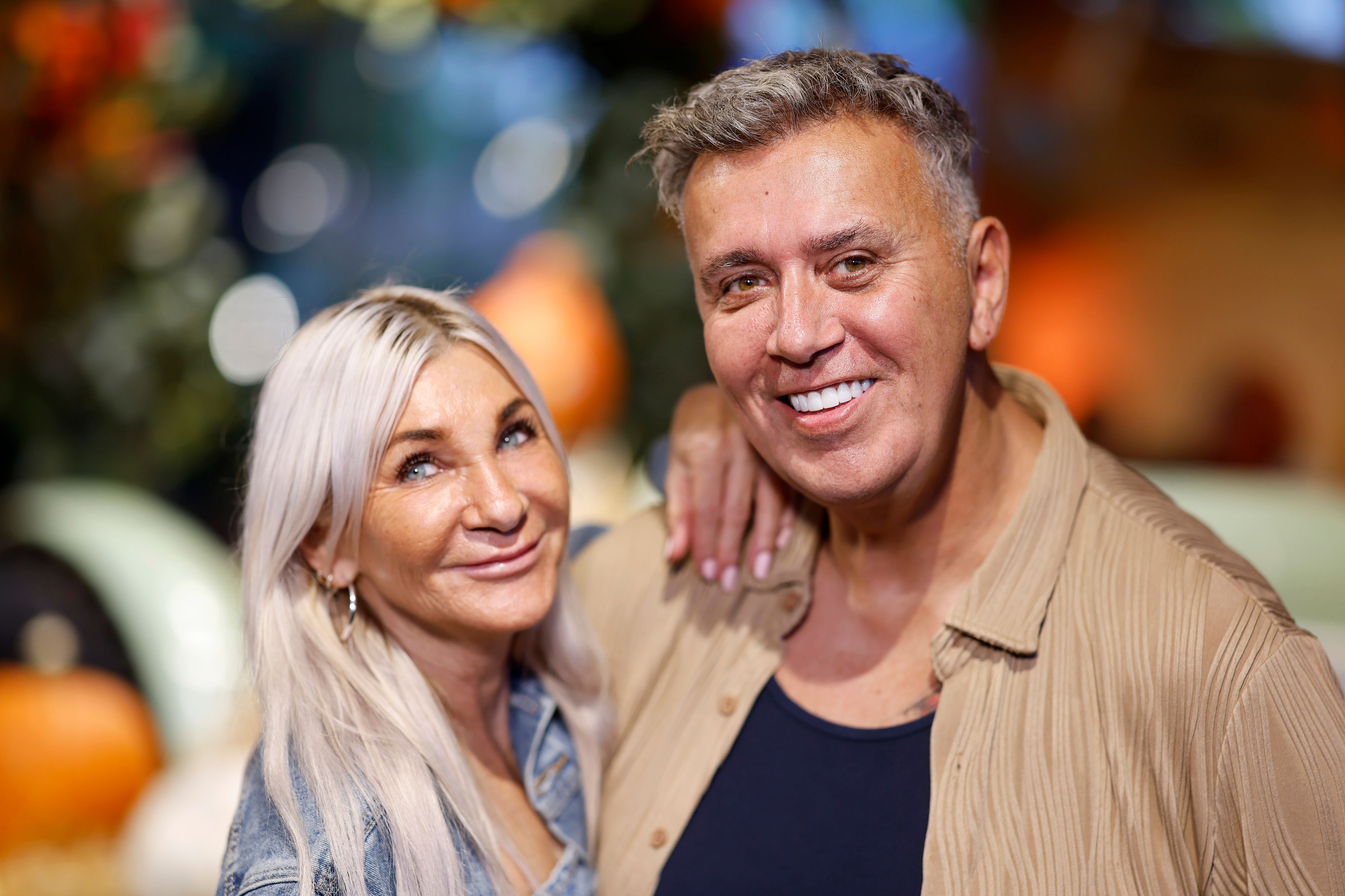 Frank und Elke Fussbroich posieren für den Fotografen.