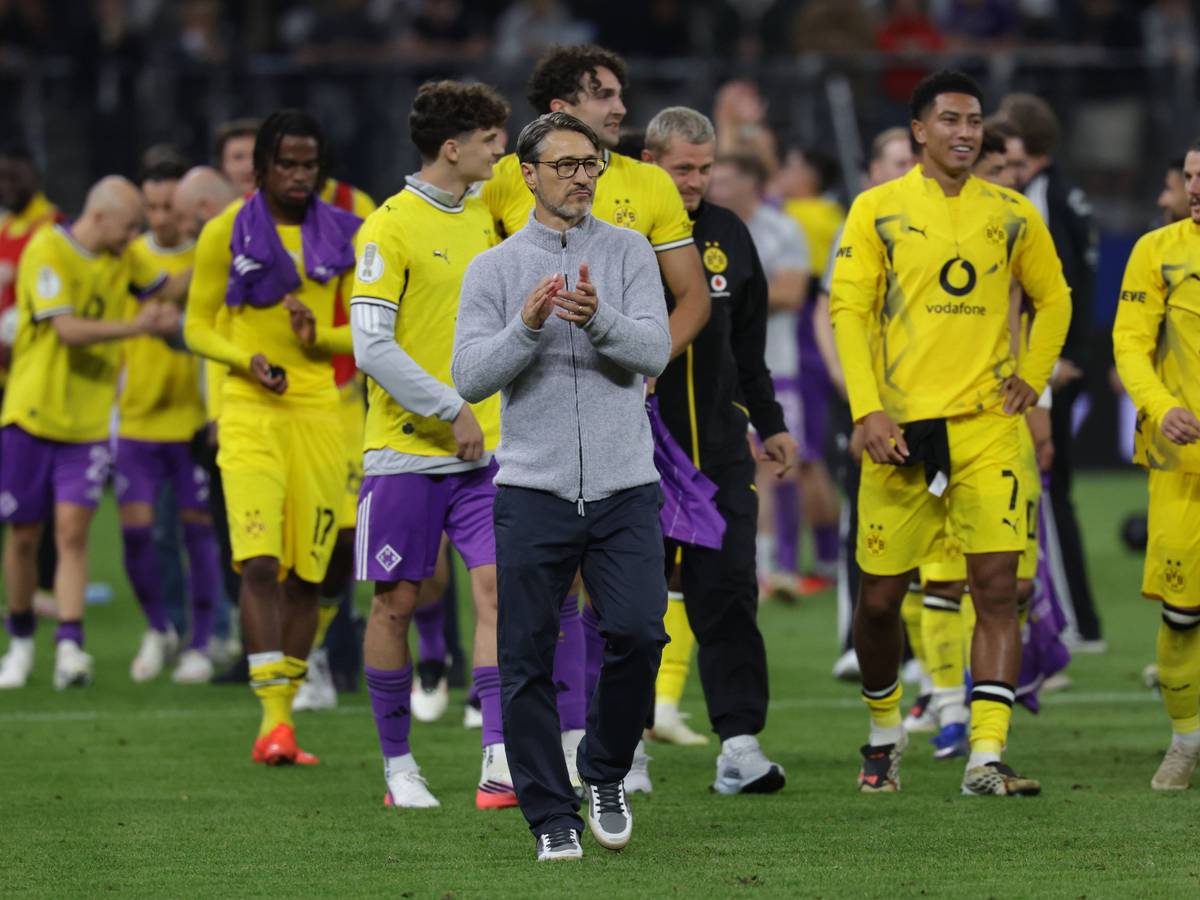Die Spieler von Borussia Dortmund mit Trainer Niko Kovac.