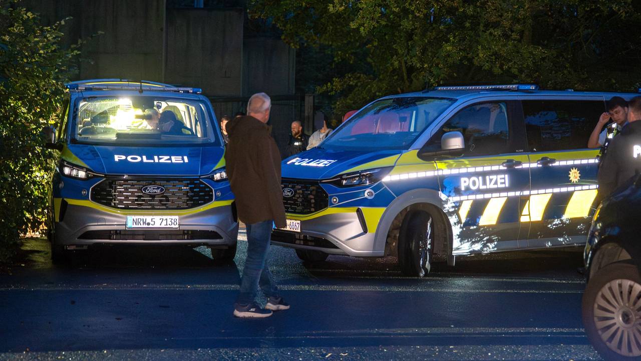 Nach mehreren Sabotageangriffen auf das Stromnetz in Nordrhein-Westfalen ist es bei einer Stromanlage in Hamm zu einem größeren Polizeieinsatz gekommen.