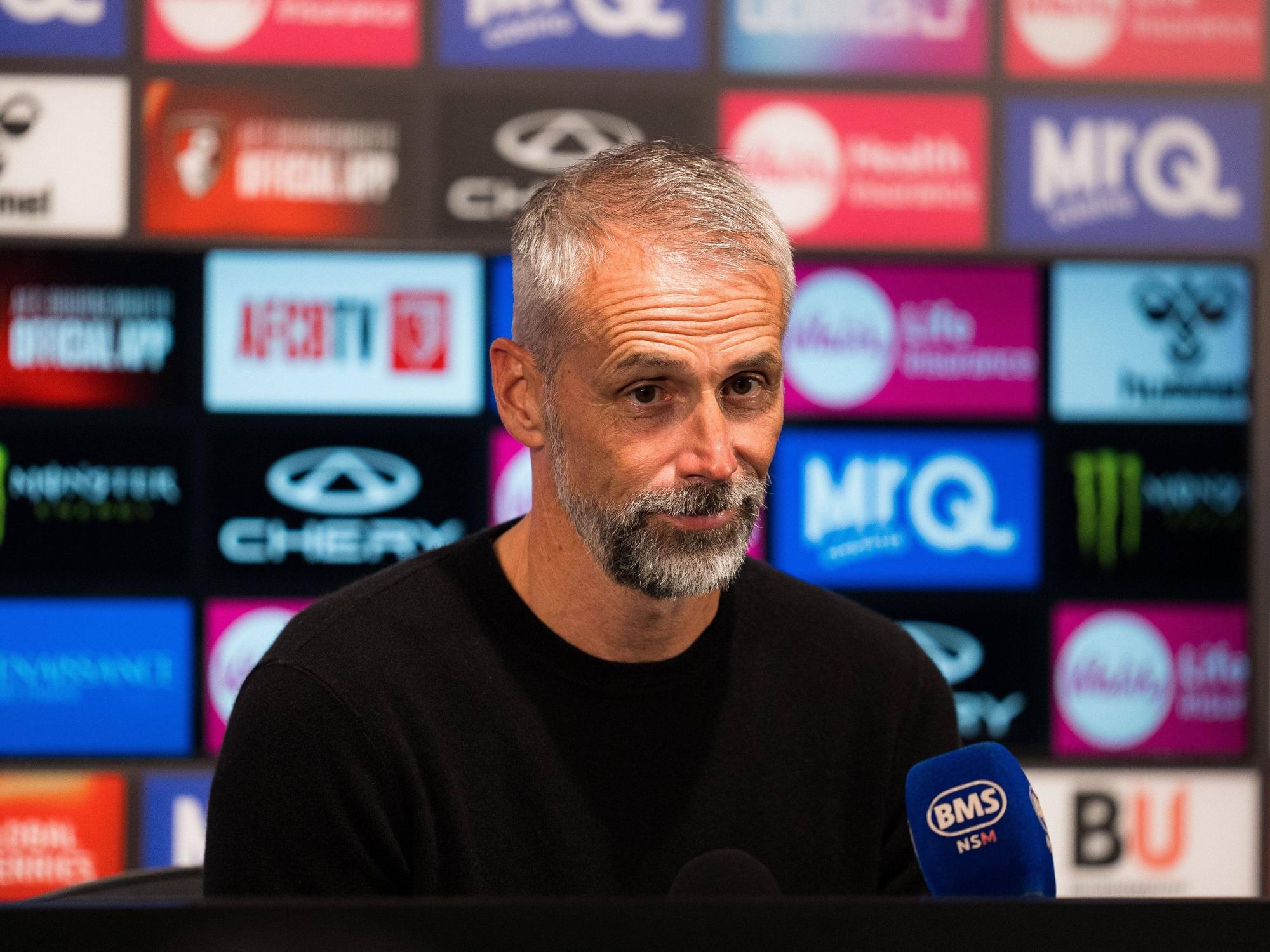 Marco Rose bei einer Pressekonferenz.