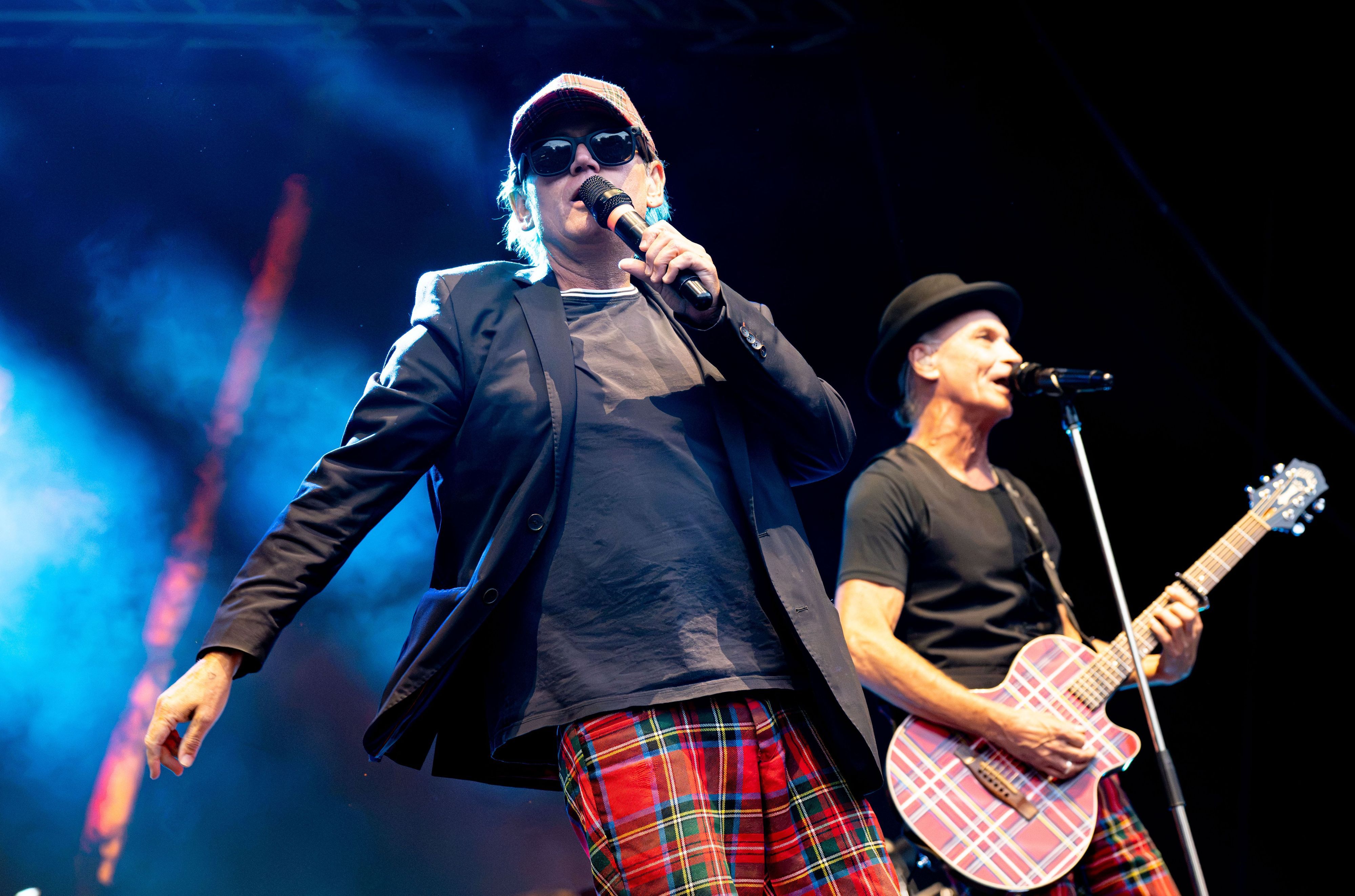 Harry Alfter und Peter Brings beim Brings-Konzert auf dem Roncalliplatz.