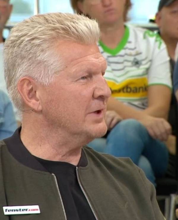 Stefan Effenberg spricht im „Doppelpass“.