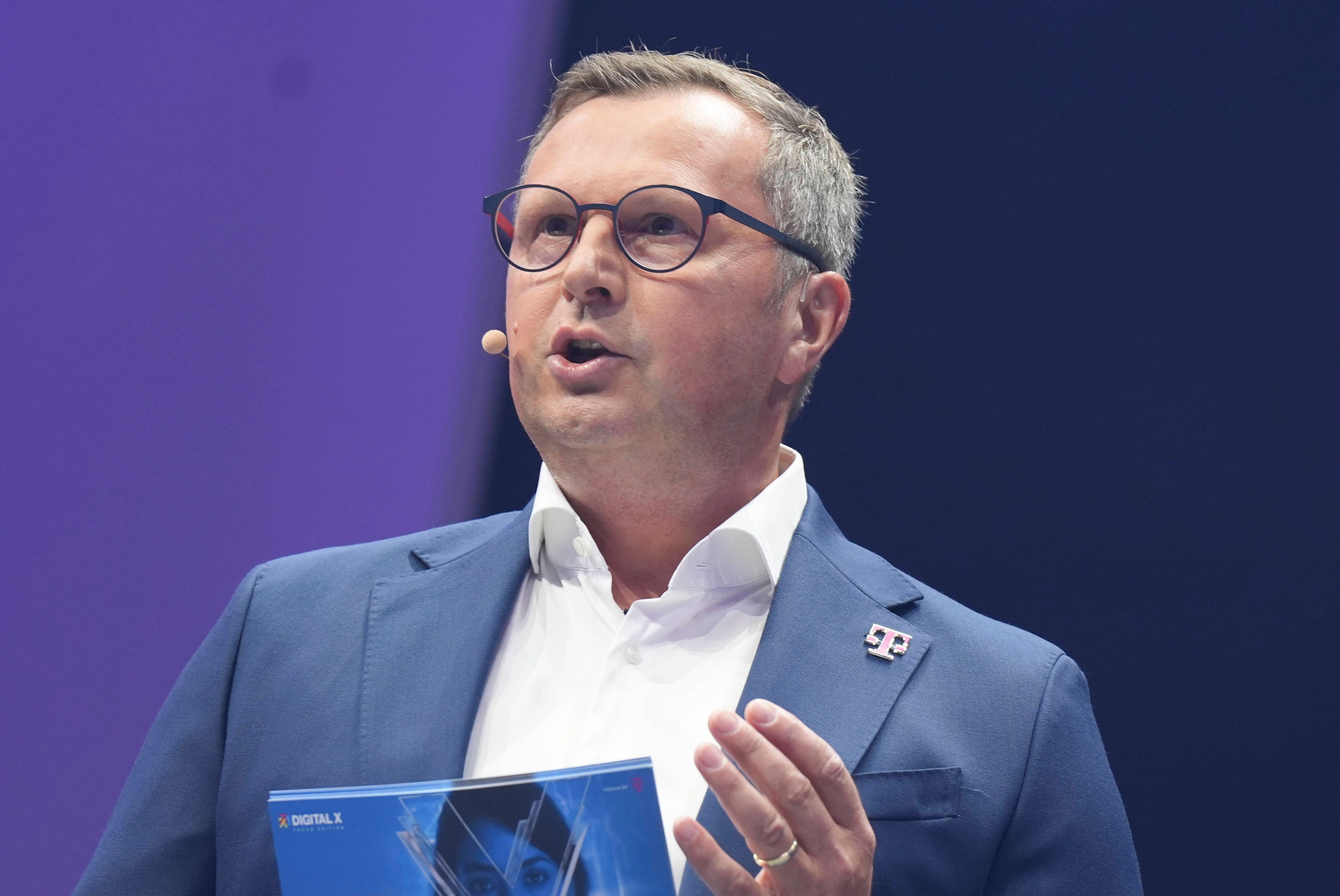 Klaus Werner steht bei der Digital X auf der Bühne.