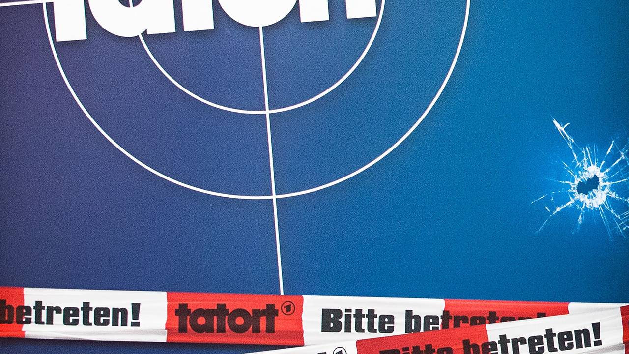 Das Logo des ARD-Kultkrimis „Tatort“ ist im Rundfunkhaus des Südwestrundfunks (SWR) zu sehen.