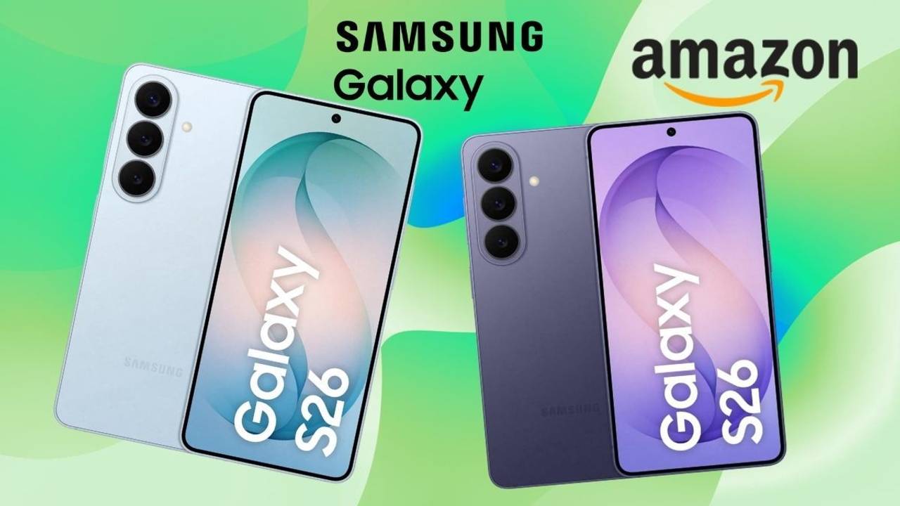 Samsung Galaxy S26 Smartphones in Hellblau und Lila vor einem grünen Hintergrund.