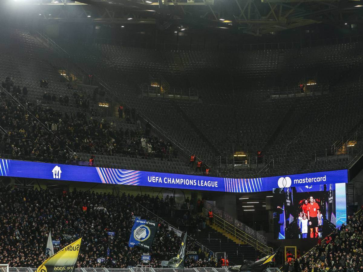 Leere Plätze im Signal-Iduna-Park.