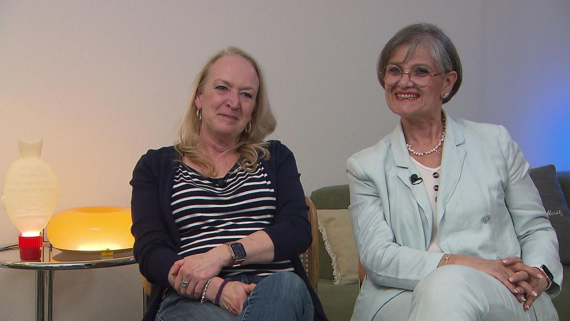 Die Tarte Tatin hätten sich Patricia (links) und Elena anders vorgestellt.
(Bild: RTL)