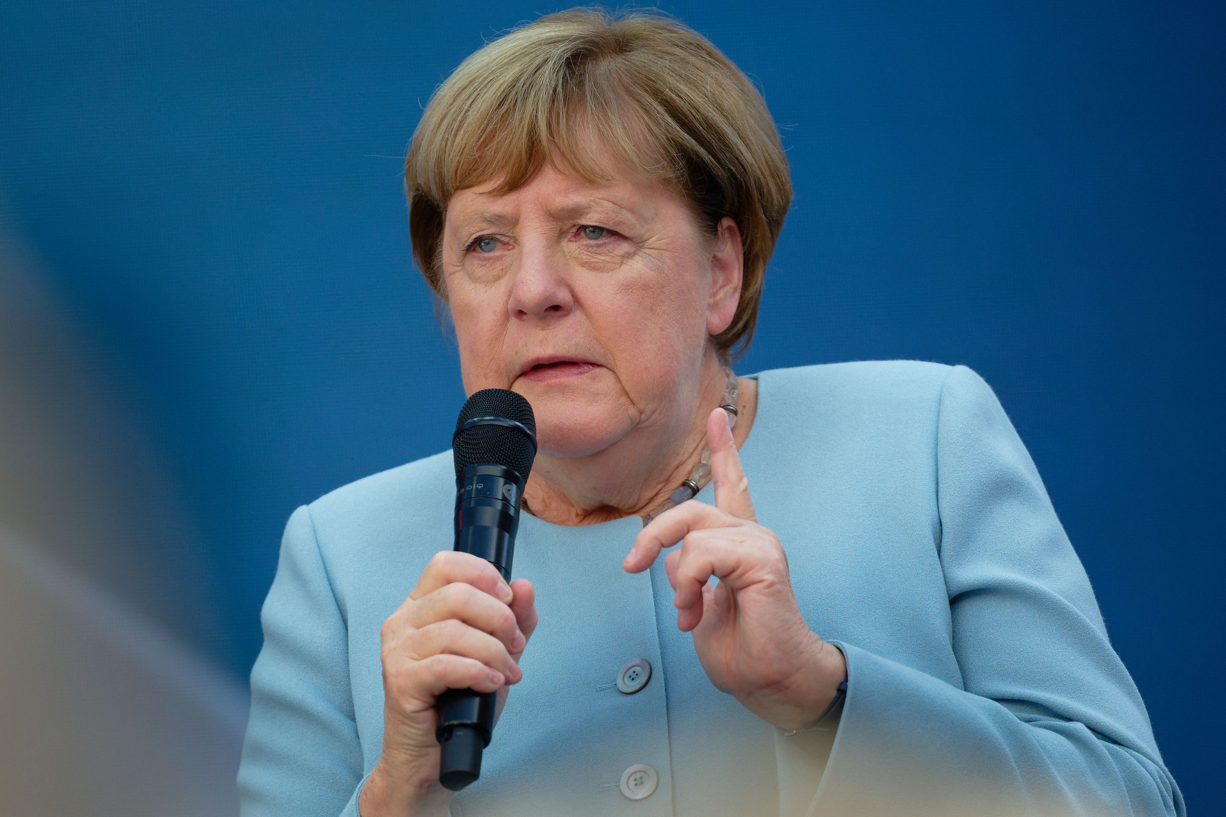Die ehemalige Bundeskanzlerin Angela Merkel (CDU) spricht bei der  Digitalmesse Digital X der Deutschen Telekom.