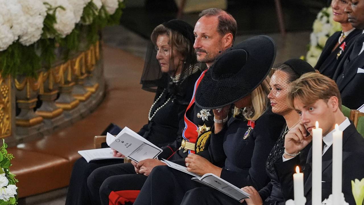 Die Royals trauen um König Harald.