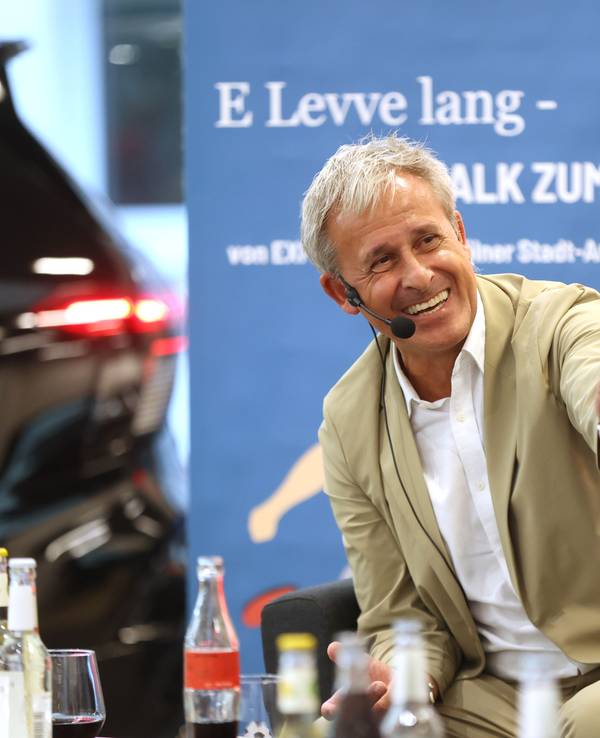 08.09.2026. Köln: FC-Talk am Abend mit Weltmeister Pierre Littbarski, FC-Geschäftsführer Thomas Kessler und Ex-FC-Kaderplaner Jörg Jakobs. Foto: Martina Goyert